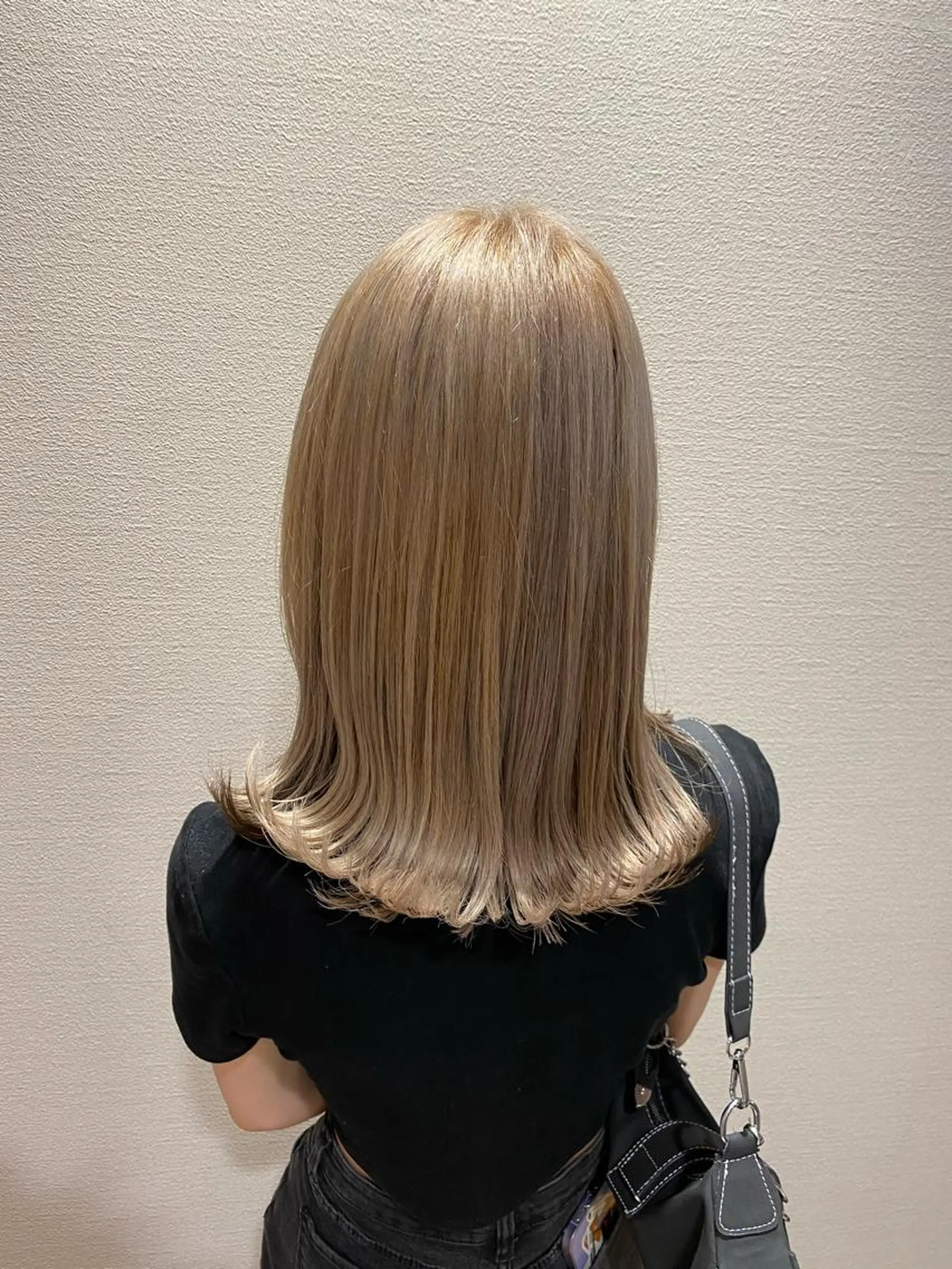 セミロング カラー ハイトーンカラー 似合わせレイヤー/ Wカラー🧸こころのヘアスタイル