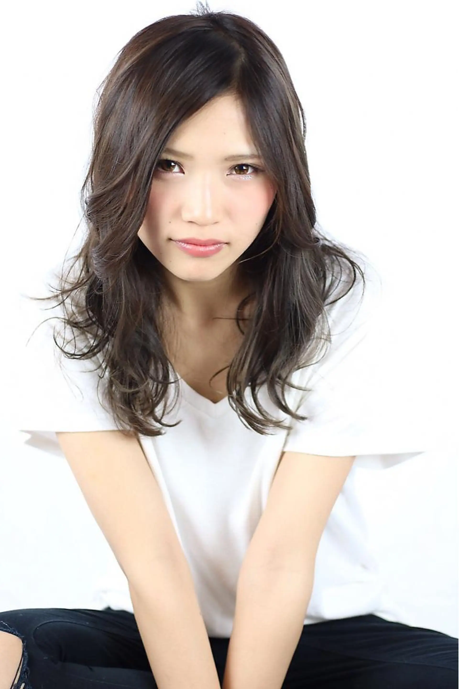 セミロング カラー 髪質改善 ami byAbsoのヘアスタイル