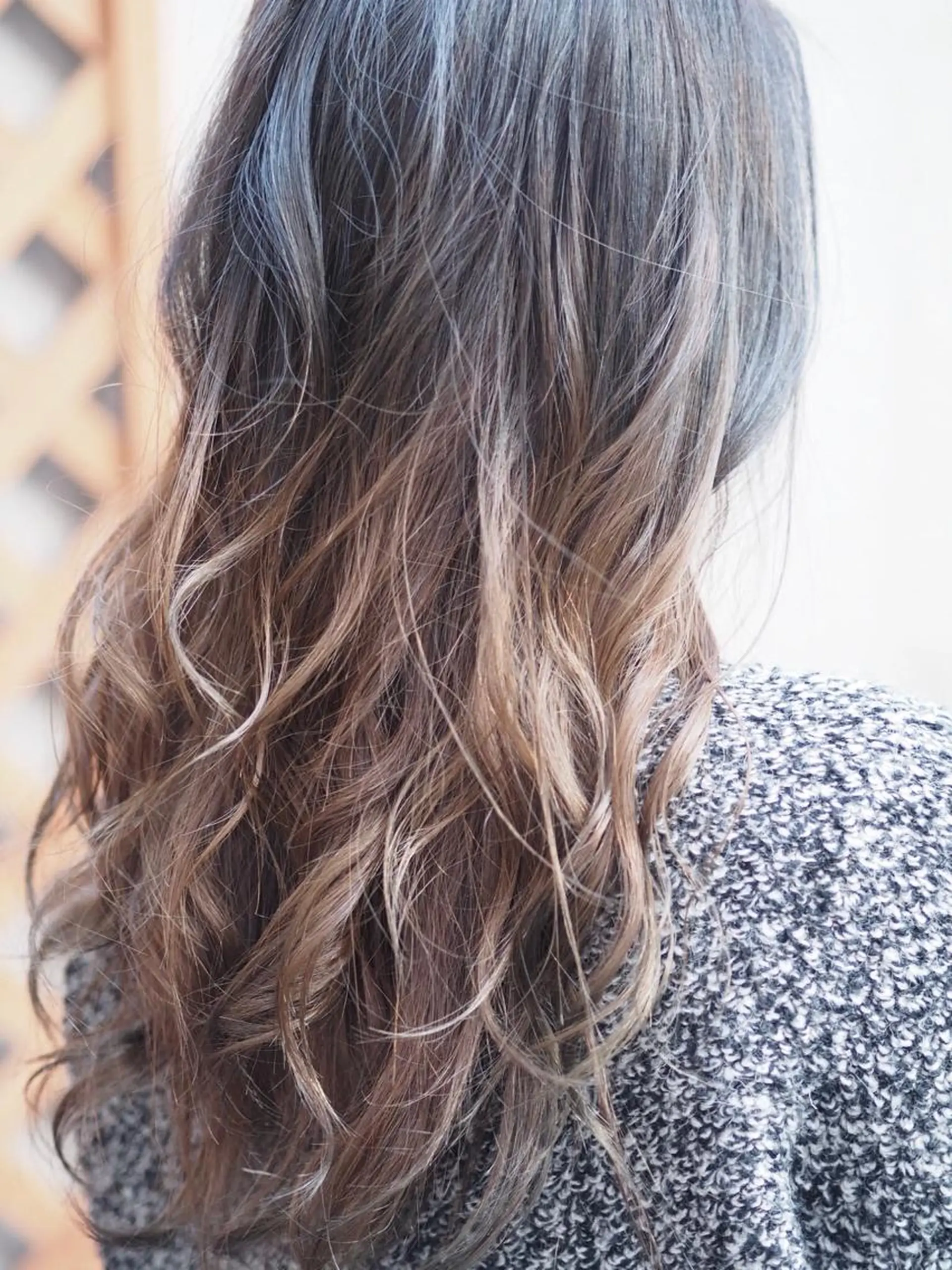 ロング カラー 清水 純のヘアスタイル