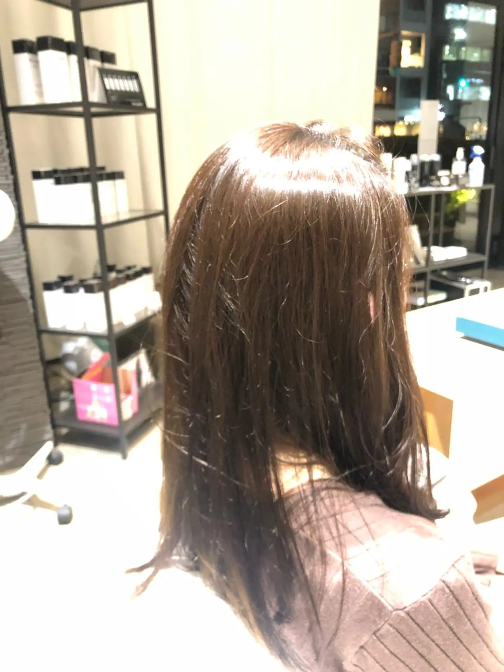 セミロング カラー 髪質改善ヘアエステ AND ONEのヘアスタイル