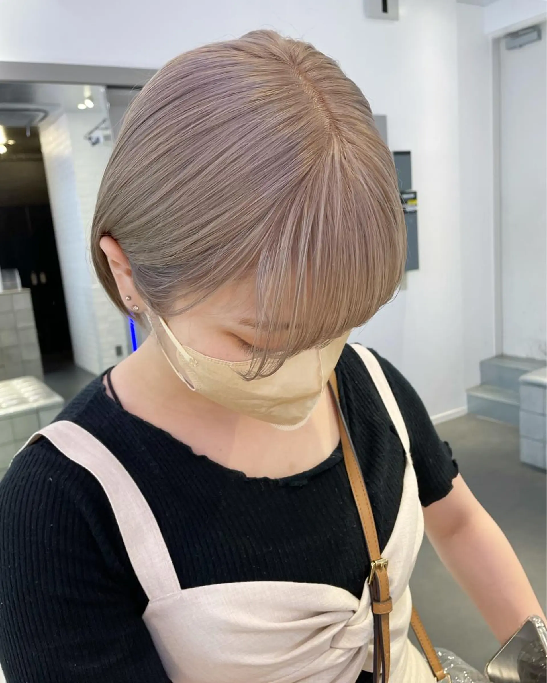 ミディアム カラー ヘアアレンジ ベージュカラー ホワイトベージュ ヘアカラー トリートメント ボブ×柔らかいカラー 🌷misaki𓍼のヘアスタイル