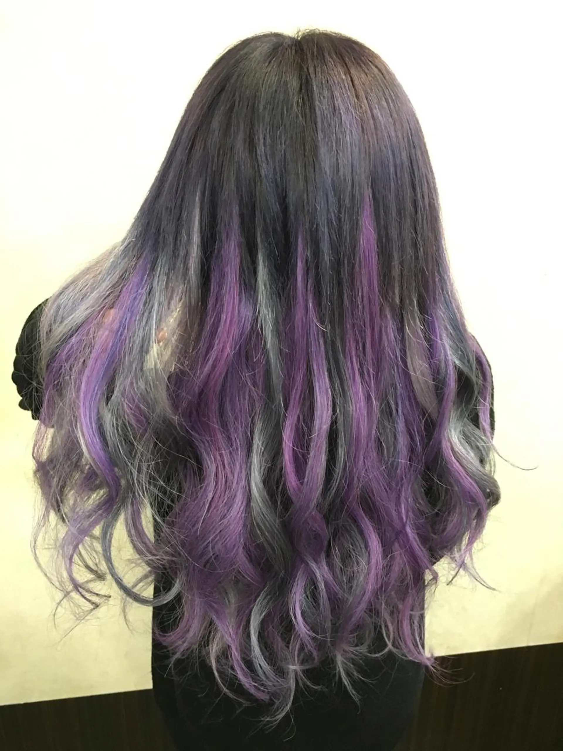 セミロング カラー パープルカラー エクステ 韓国ヘア🤍髪質改善 🇰🇷AKANEのヘアスタイル