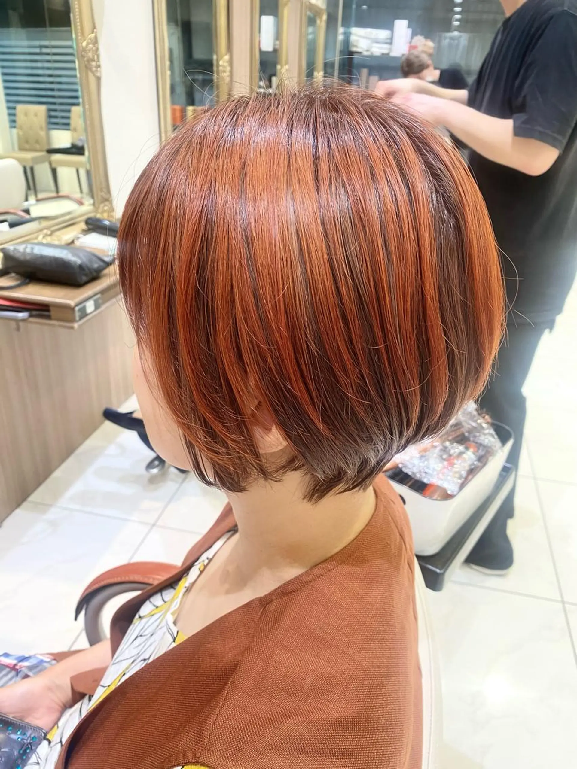 ショート カラー 古川 琴美のヘアスタイル