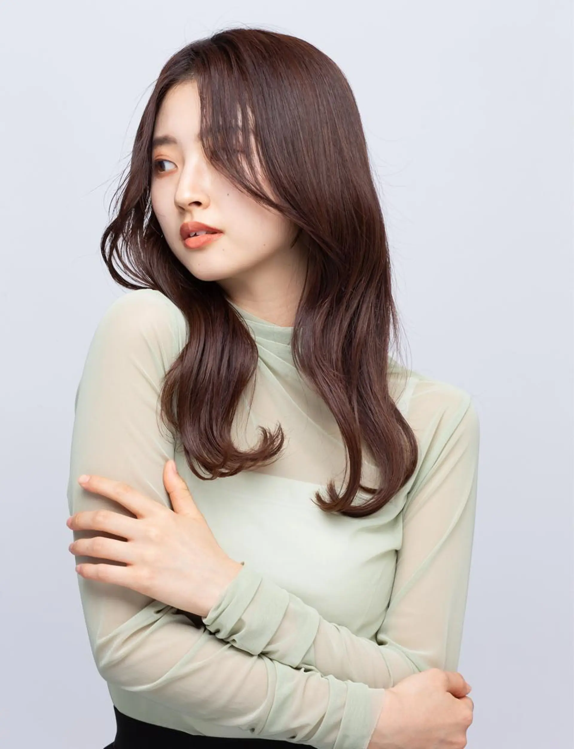 ロング ボブ くびれヘア ロング ウルフカット hoNua. 栄/透明感カラーのヘアスタイル