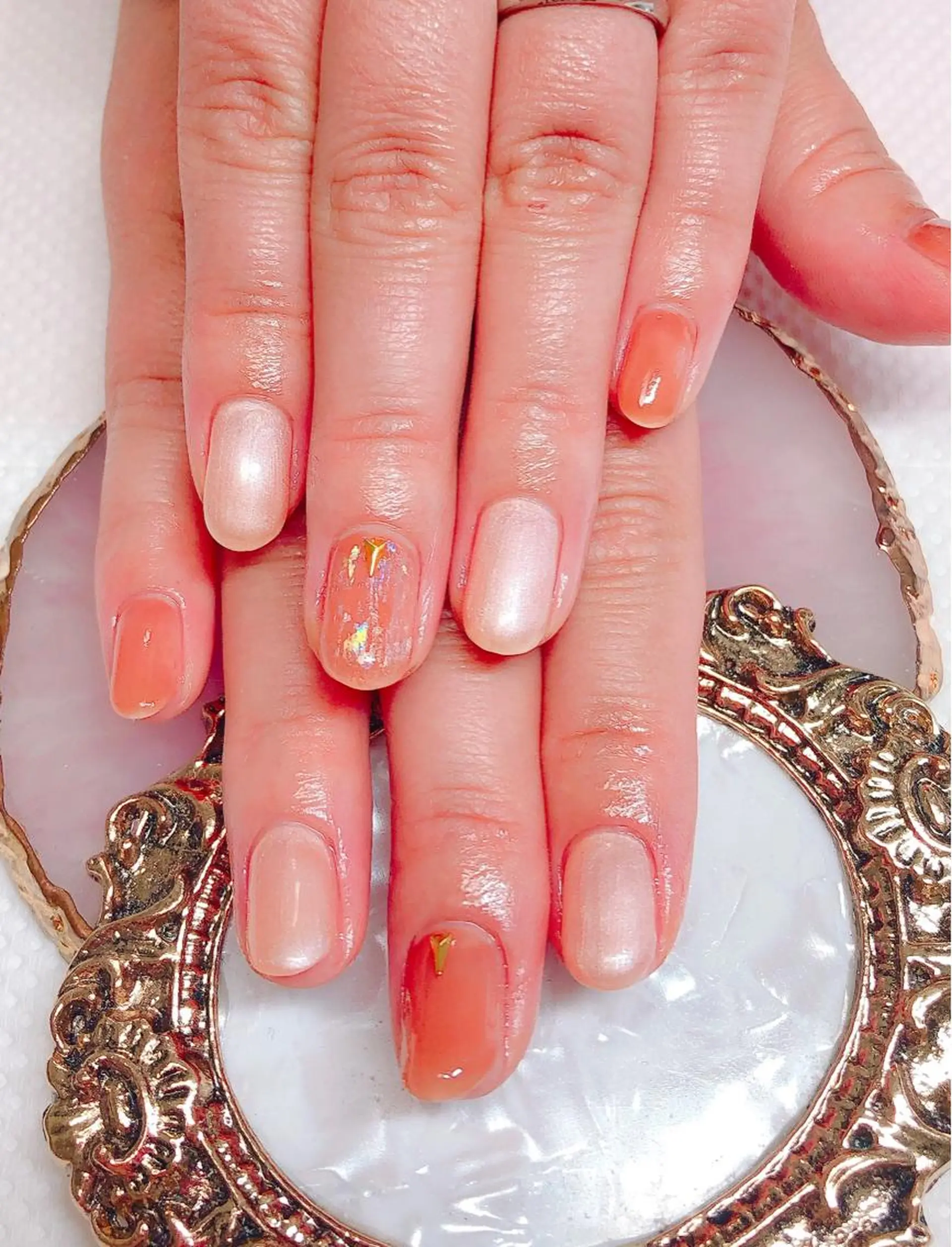 ネイル シンプルネイル CROWN プライベートサロンのネイルデザイン