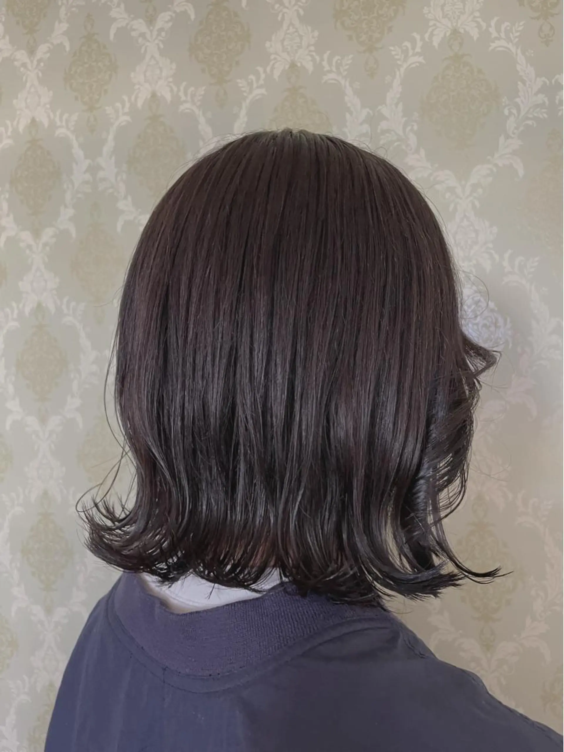 ミディアム カラー EARTH中島 秋桜久のヘアスタイル