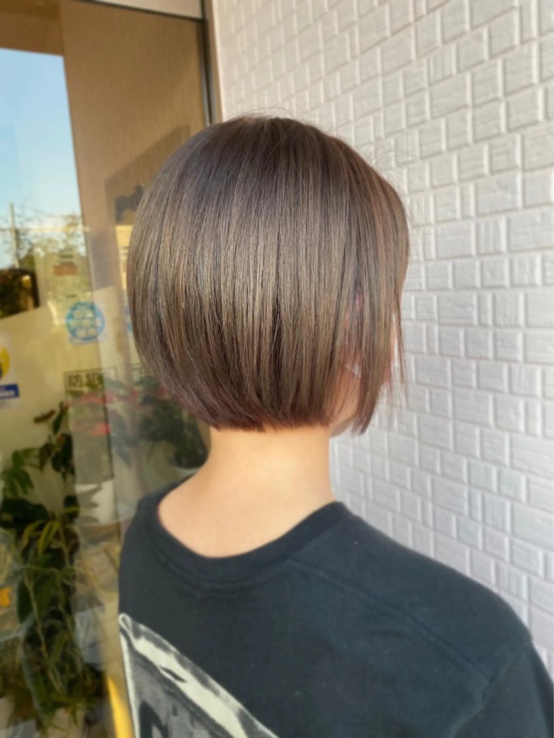 ショート カラー メンズ メンズブリーチ ベージュカラー ブリーチ ブラウンカラー 鈴木 二依奈のヘアスタイル