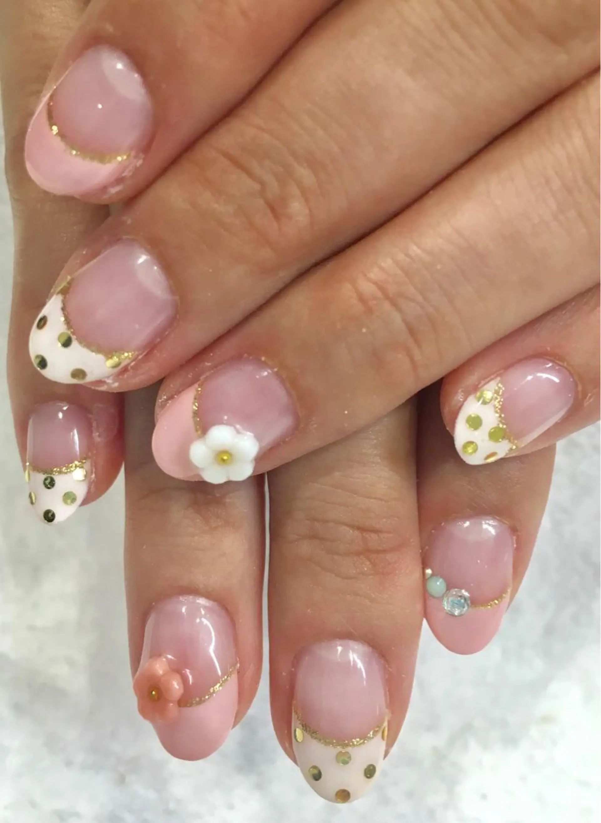 ネイル フレンチネイル 佐藤 まりえのネイルデザイン