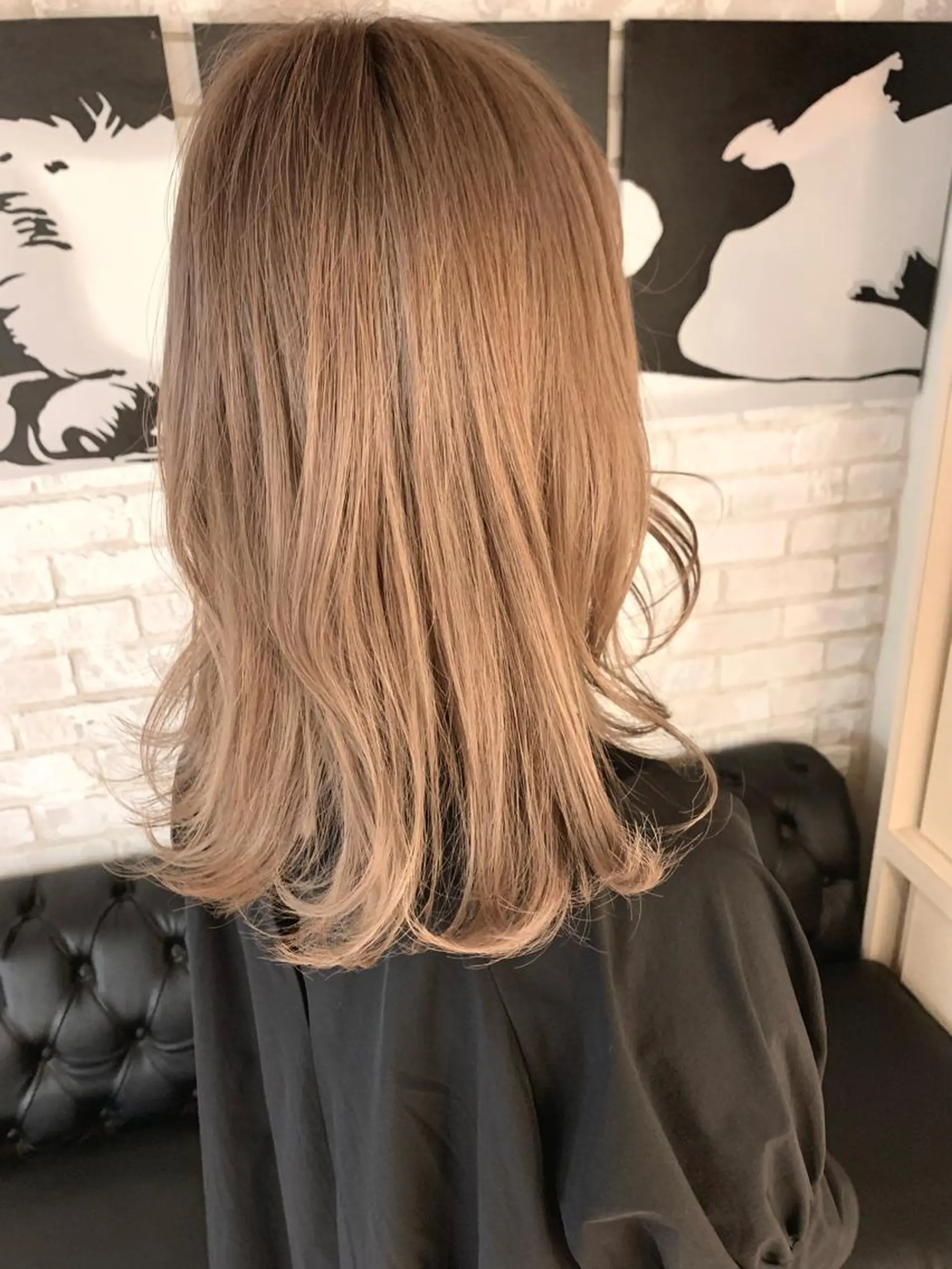 セミロング ヘアカラー ✨ハイトーン✨艶髪 ✨髪質改善✨和田のヘアスタイル