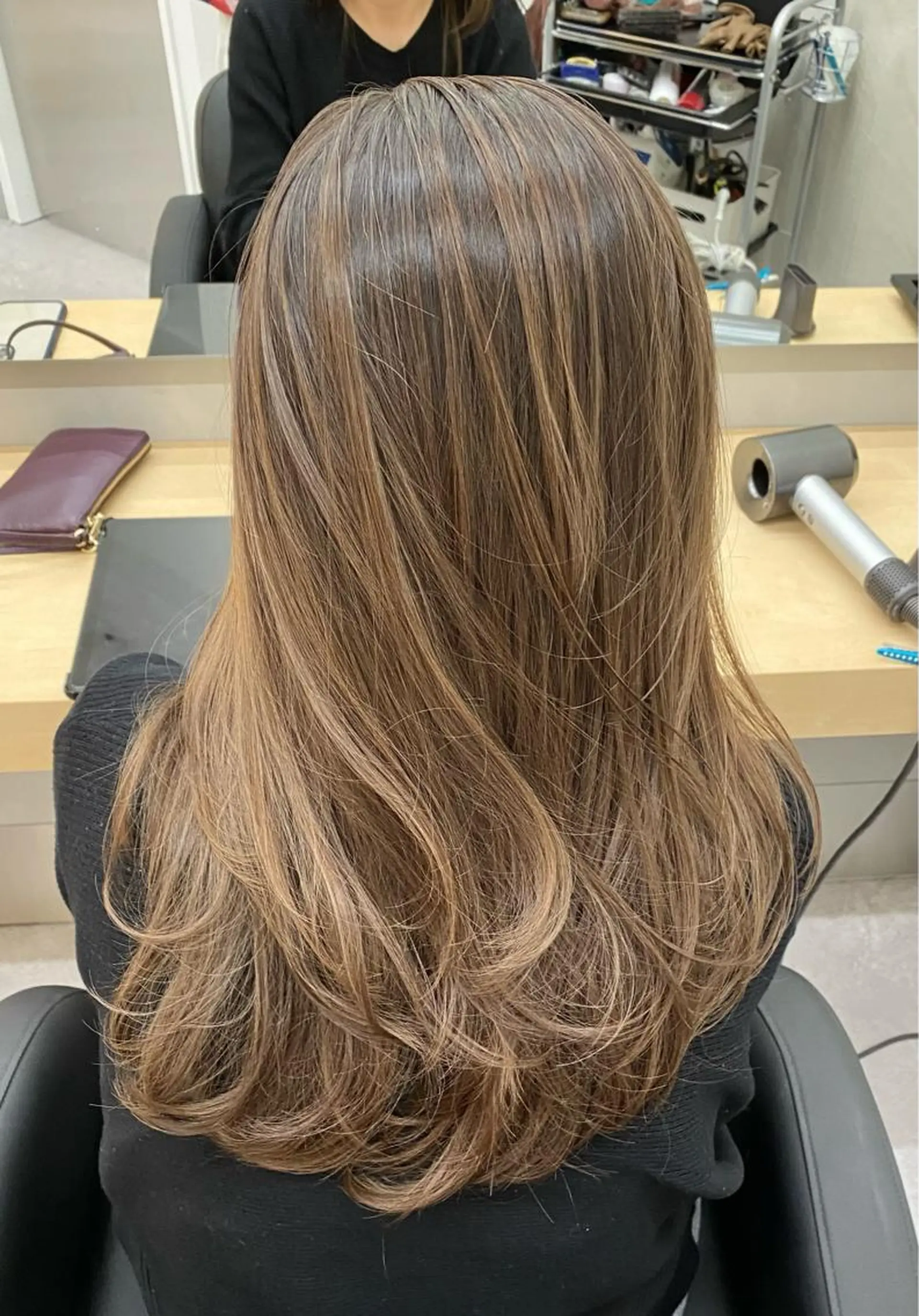 ロング モテ髪💛美髪矯正 ✨艶髪特化🫧山根のヘアスタイル