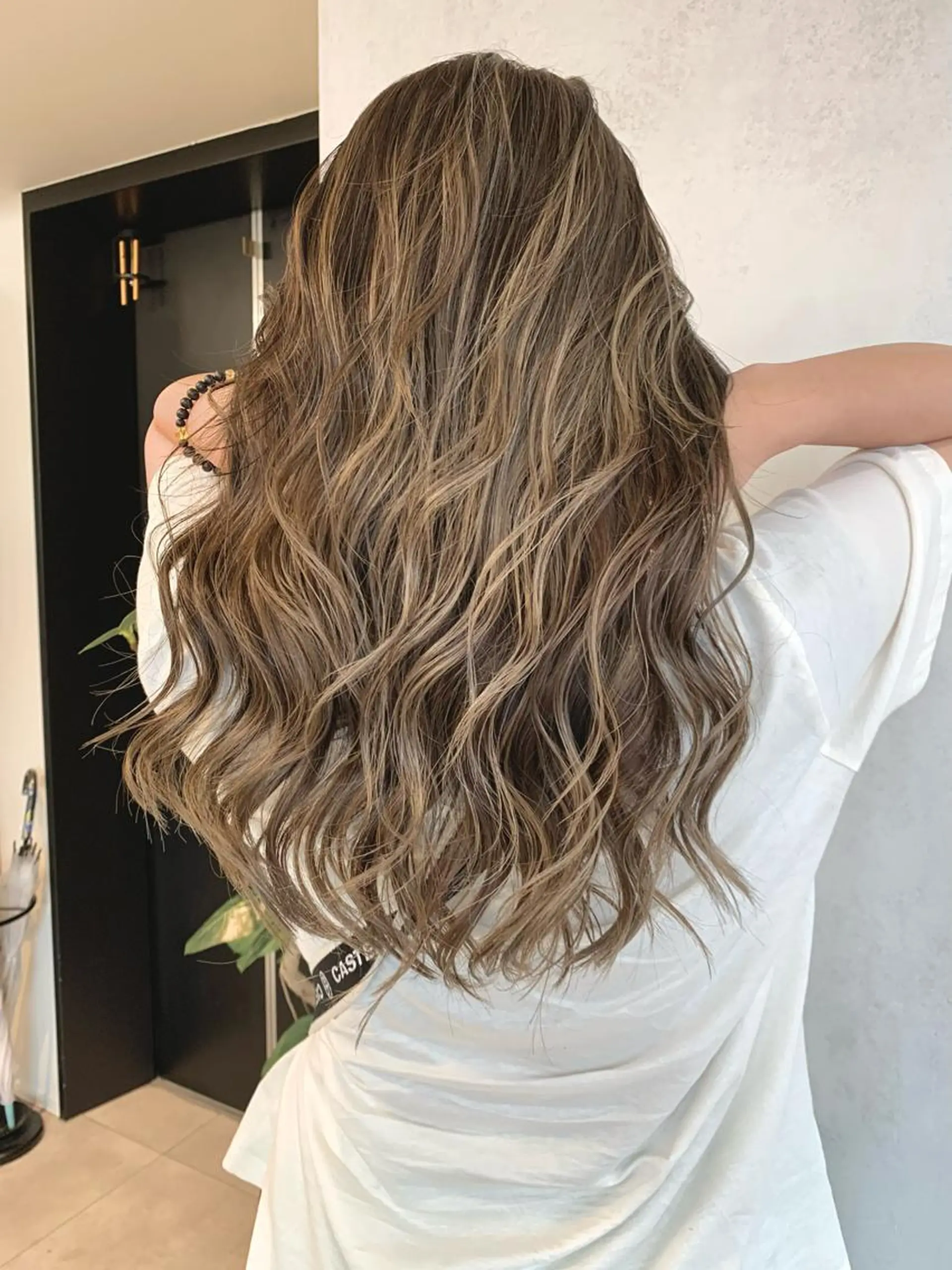 ロング 韓国レイヤーカット KOUKIのヘアスタイル