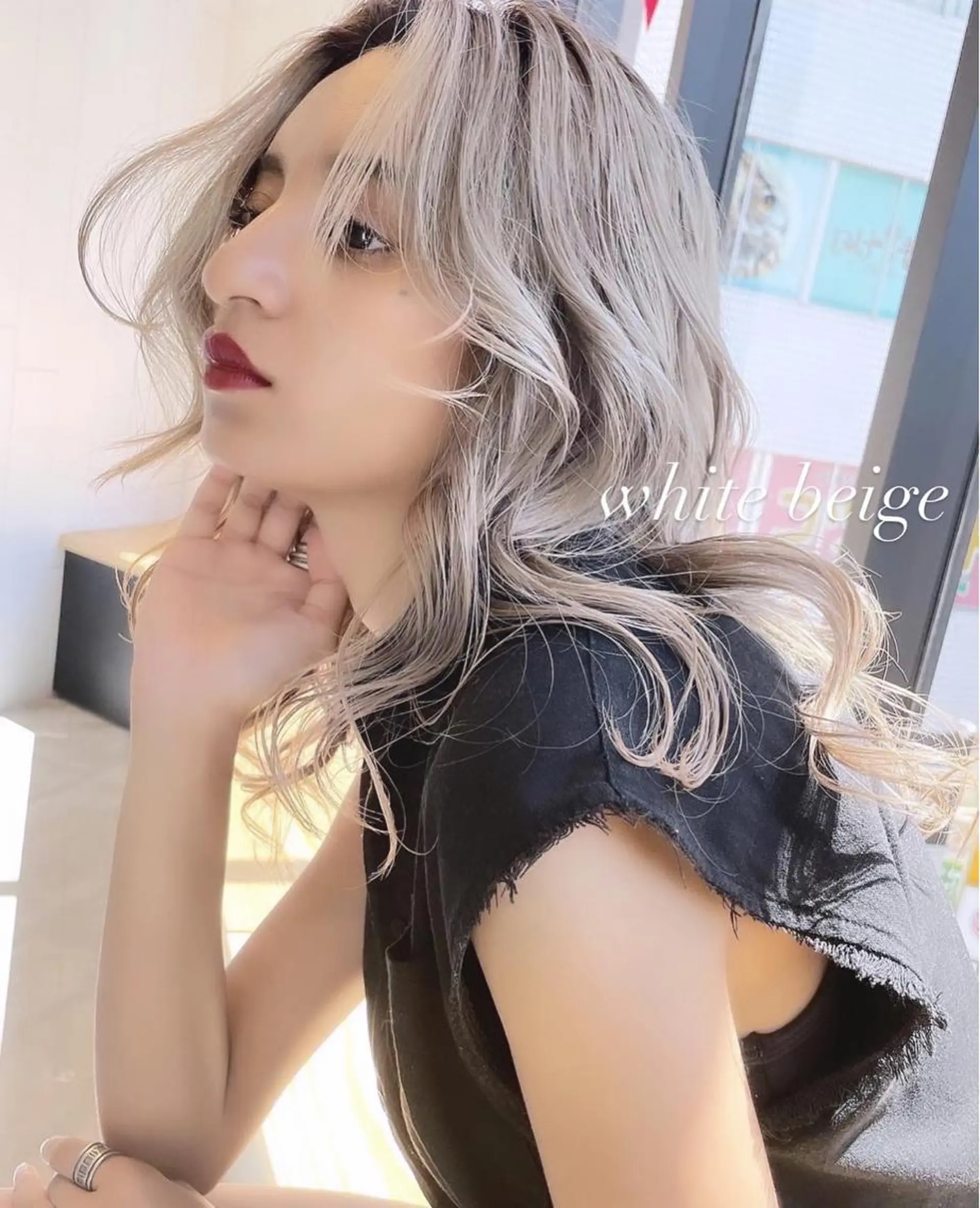 セミロング カラー ブリーチ カット ヘアカラー トリートメント ヘアセット 💜ハイトーン💛 マジカルかいちゃんのヘアスタイル