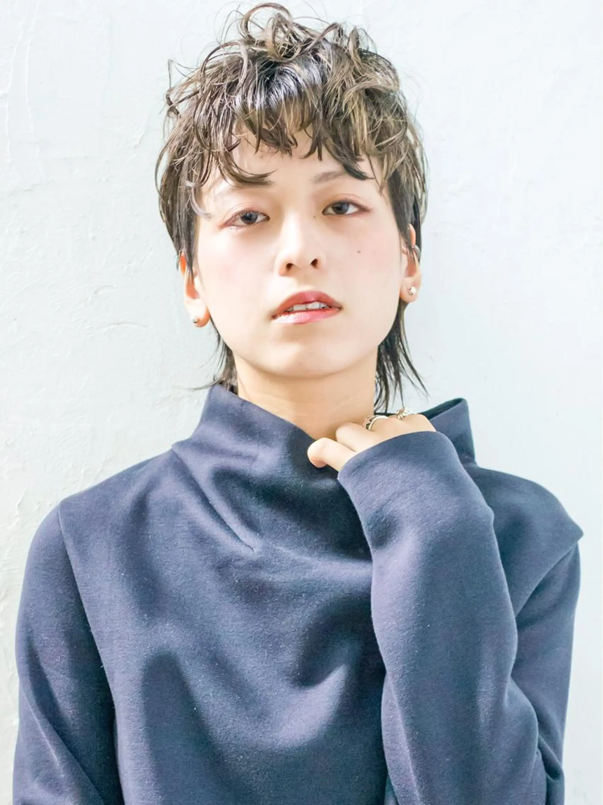 ショート ハイライト ウルフカット 💜ショート💜 ウルフ、ボブ二色亜美のヘアスタイル