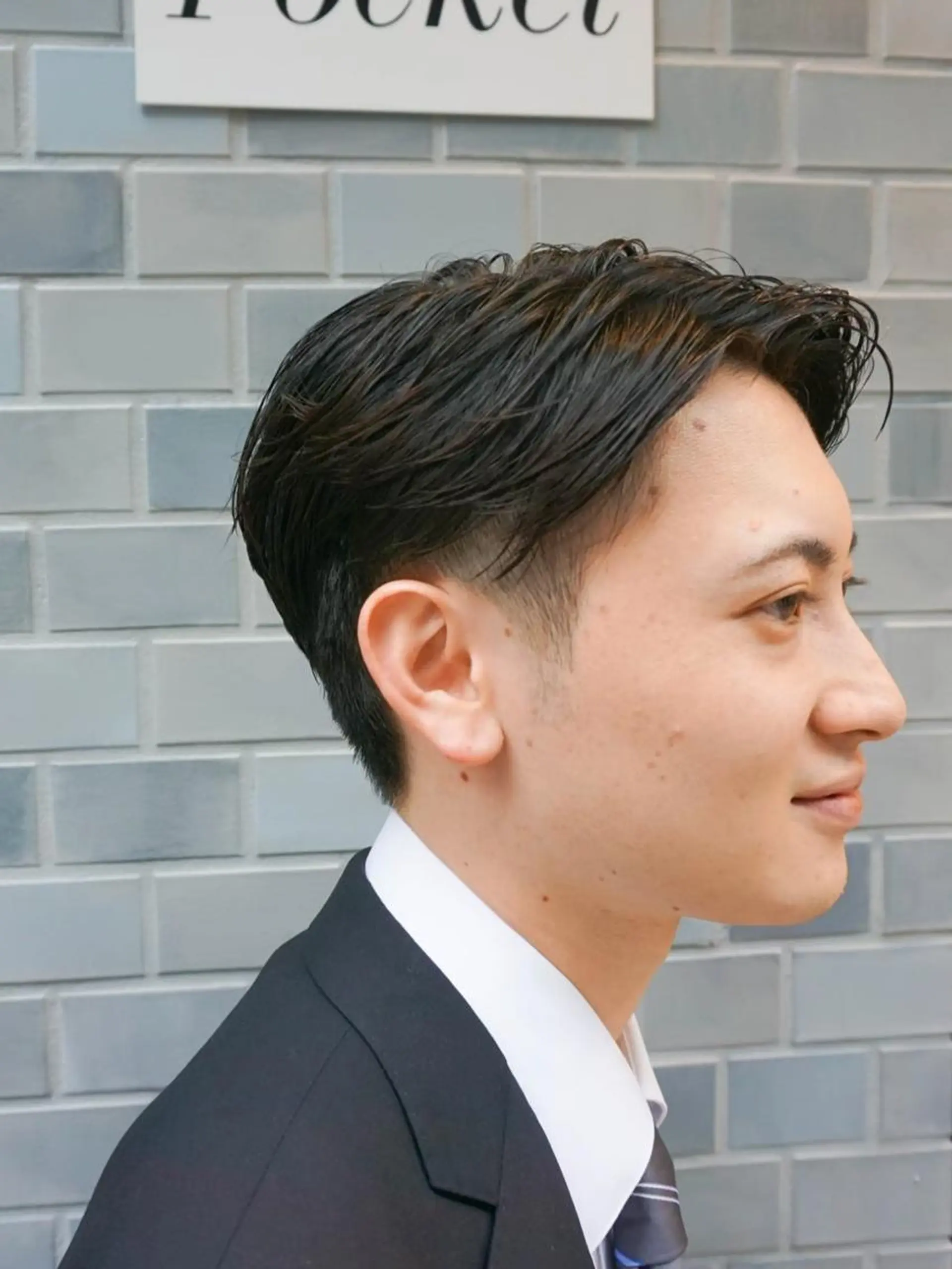 ショート メンズ アップバング ビジネス マッシュ メンズパーマ メンズツイストパーマ カット 高橋 英彦のヘアスタイル