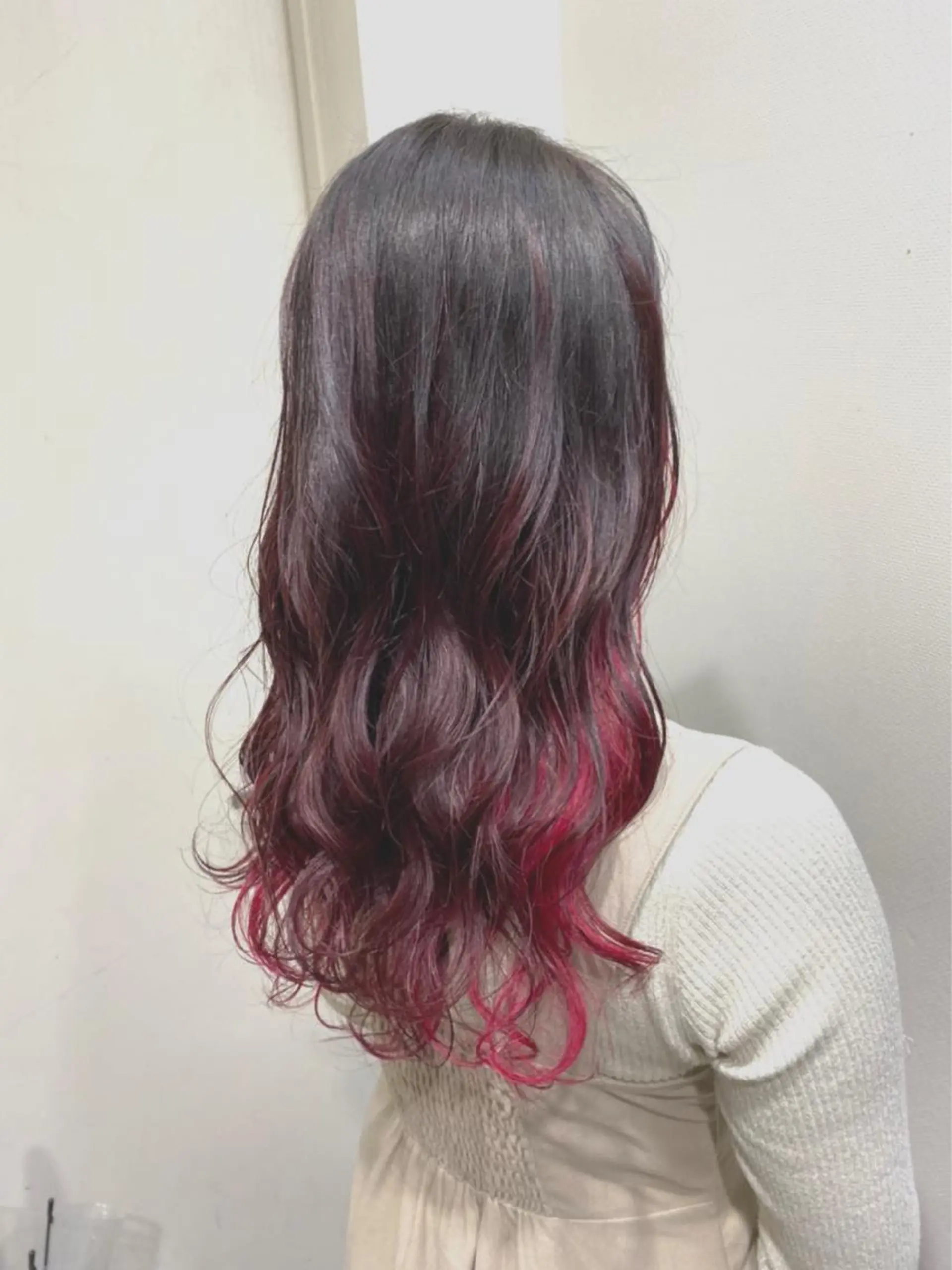 ロング カラー インナーカラー ラベンダーカラー ラベンダーピンク ピンクカラー ブリーチ縮毛矯正/ デサキ ショウヘイのヘアスタイル