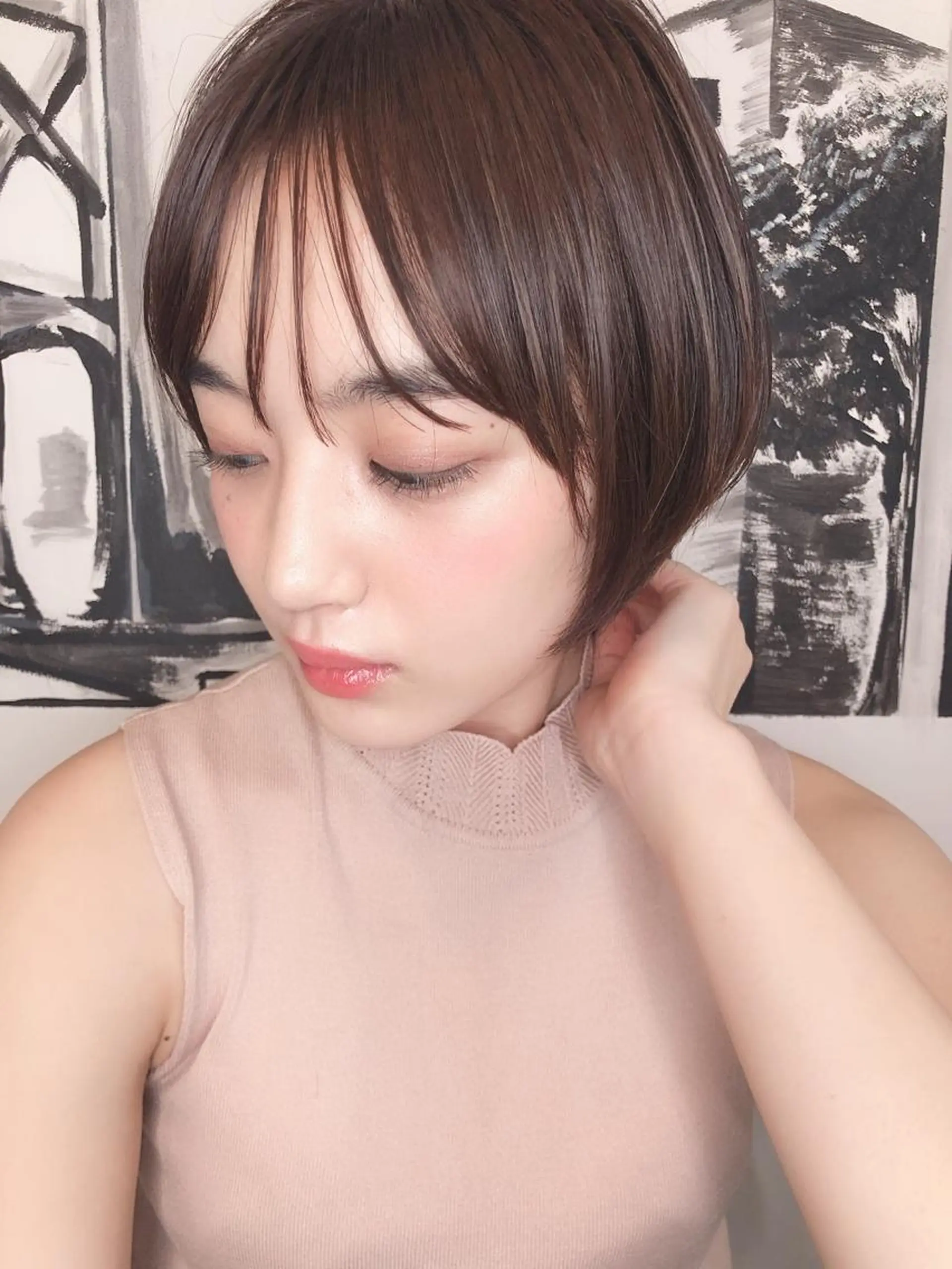 ショート 切りっぱなしボブ ボブ 外国人風カラー ハイライト レイヤーカット ショート職人 美容師【KENTA】のヘアスタイル