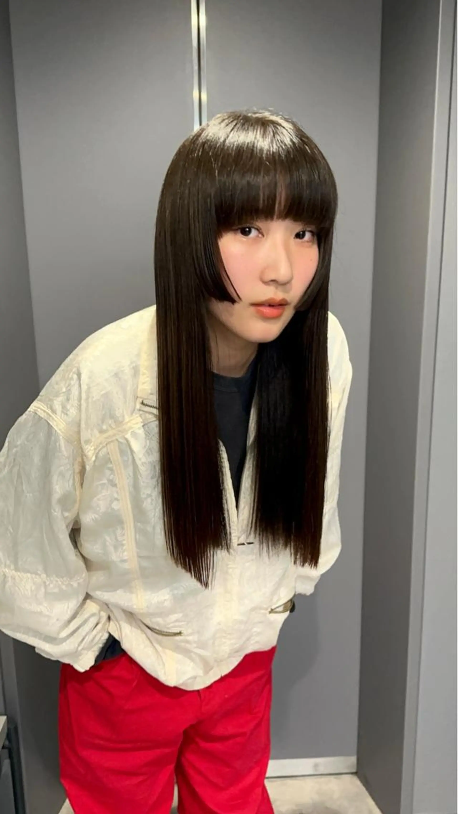 ロング 岸本 理希のヘアスタイル