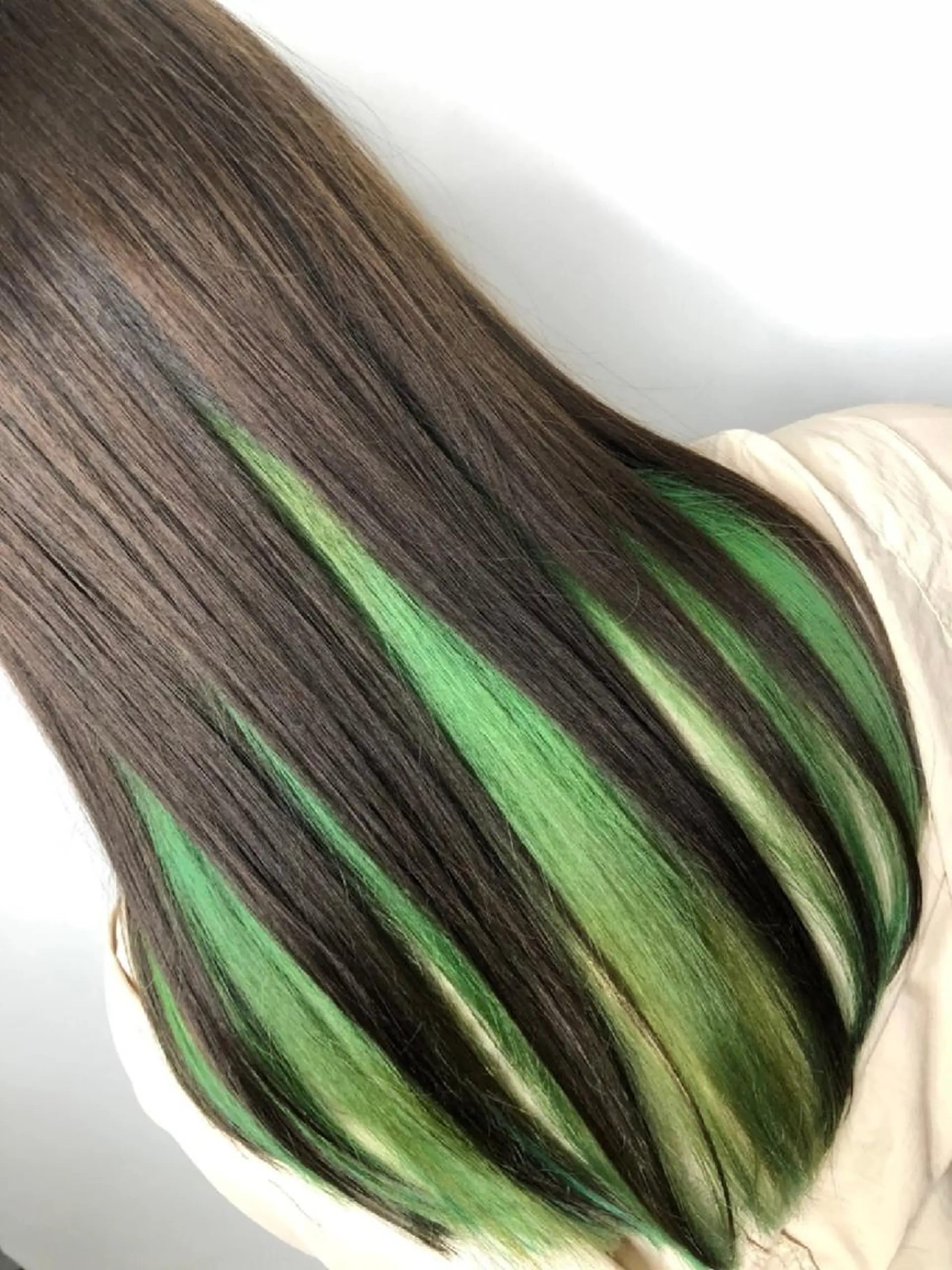 ロング カラー パーマ ヘアアレンジ メンズ ネイル キッズ マツエク・マツパ メンズバレイヤージュ メンズブリーチ メンズハイライト メンズインナーカラー メンズ韓国風 カラー特化サロン Eir心斎橋のヘアスタイル