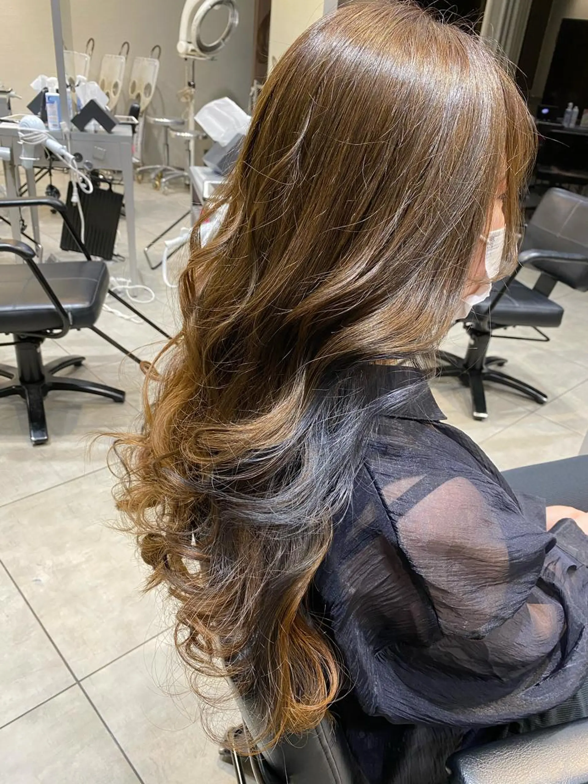 ロング カラー ベージュカラー ネイビーカラー オタクギャル美容師 💫三小田 千容のヘアスタイル