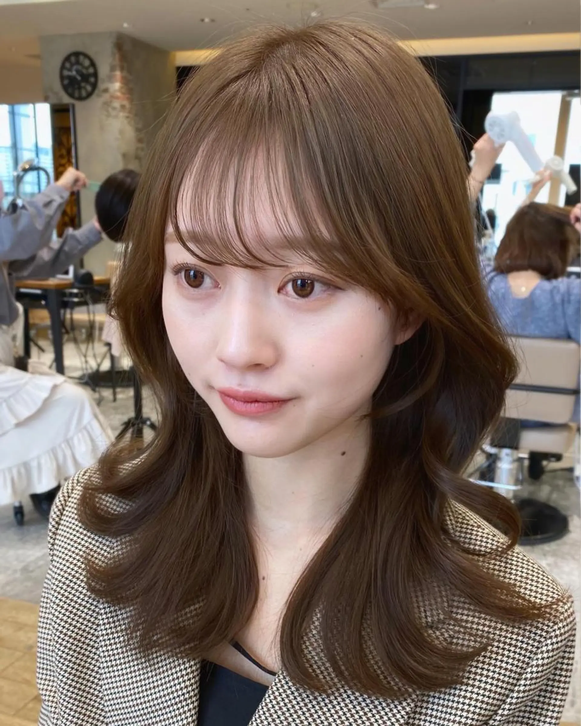 ミディアム カラー 顔まわりカット🌟 くびれヘア/寺門遥輝のヘアスタイル