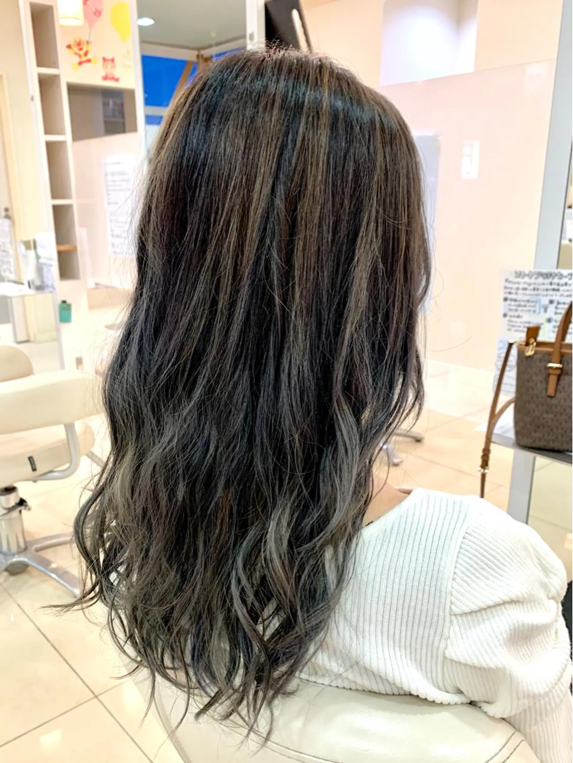 セミロング 田中 美有のヘアスタイル