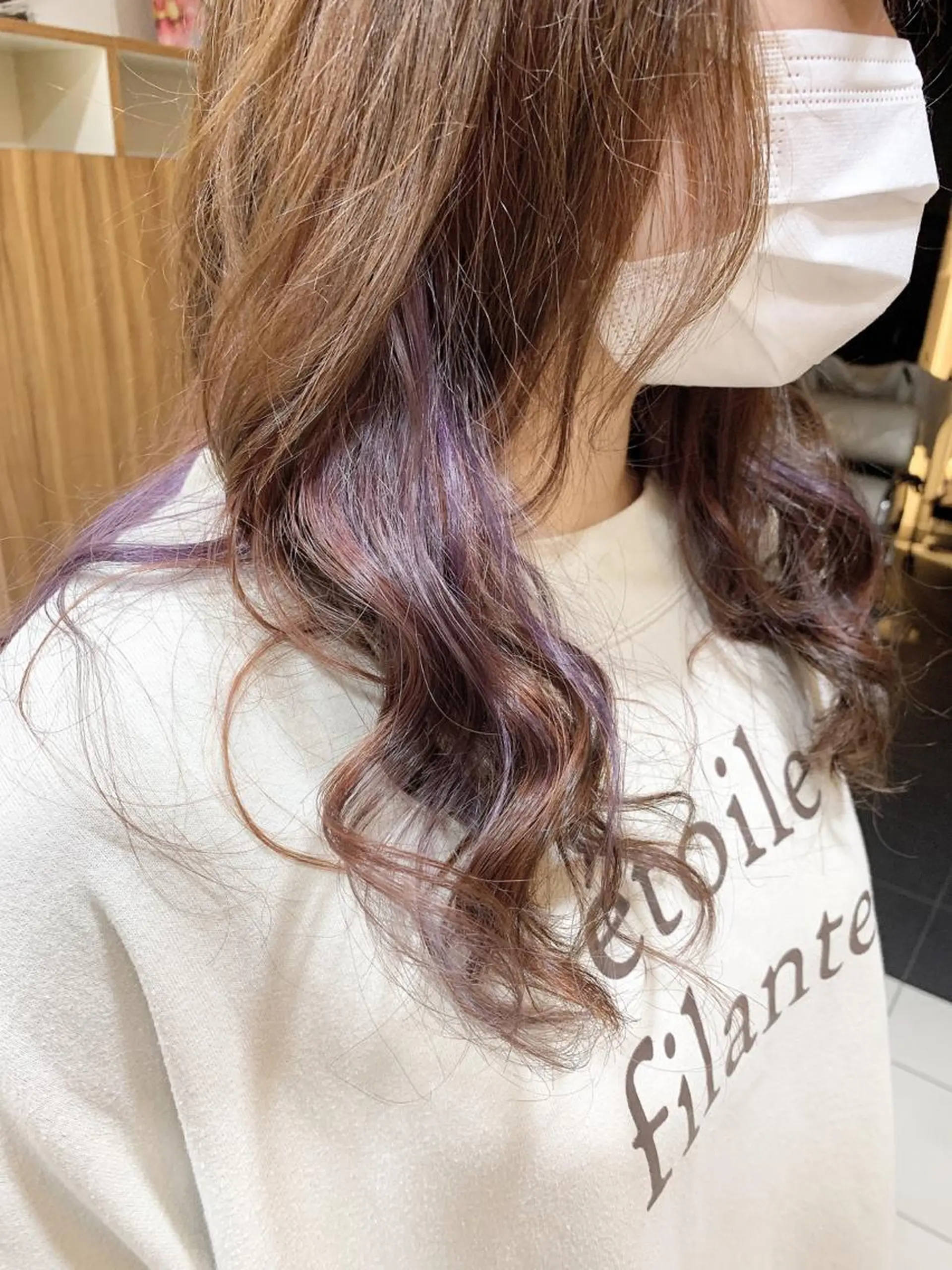 セミロング カラー パーマ ブリーチ 白髪ぼかしハイライト 柳川拓哉のヘアスタイル