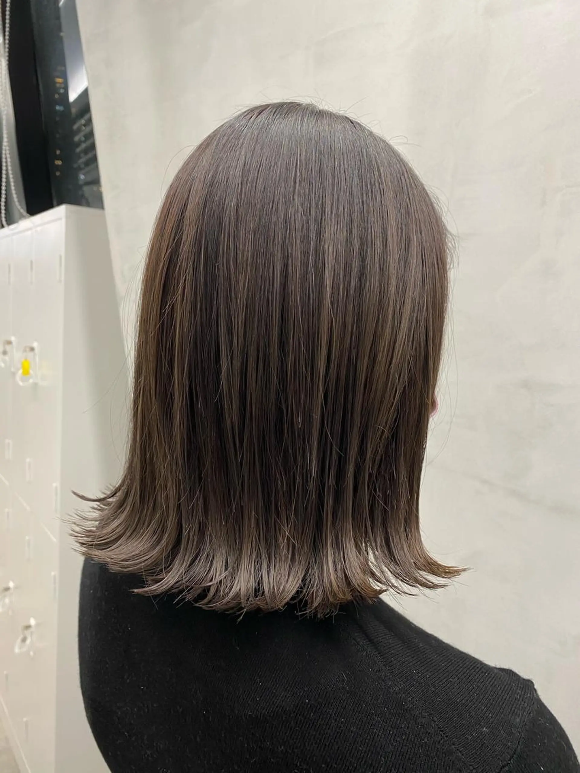 ミディアム カラー ヘアアレンジ アッシュ アッシュグレー アッシュグレージュ ベージュカラー ブリーチ 💟髪質改善✴︎艶髪 /ヤマザト🦋のヘアスタイル
