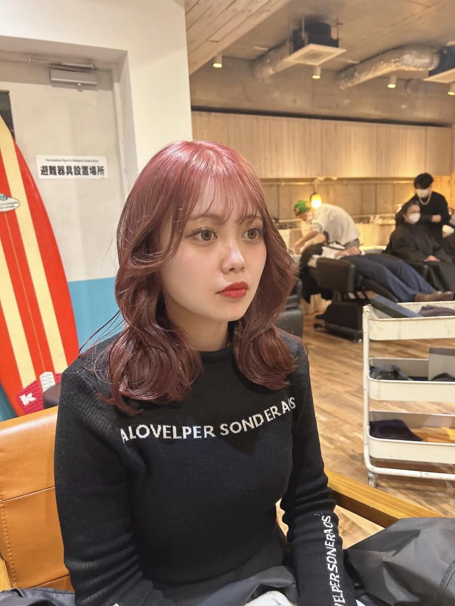 セミロング カラー ベージュカラー ピンクカラー ピンクベージュ ヘアカラー トリートメント 🎨デザイン🥇 美髪・艶髪　日暮千敬のヘアスタイル
