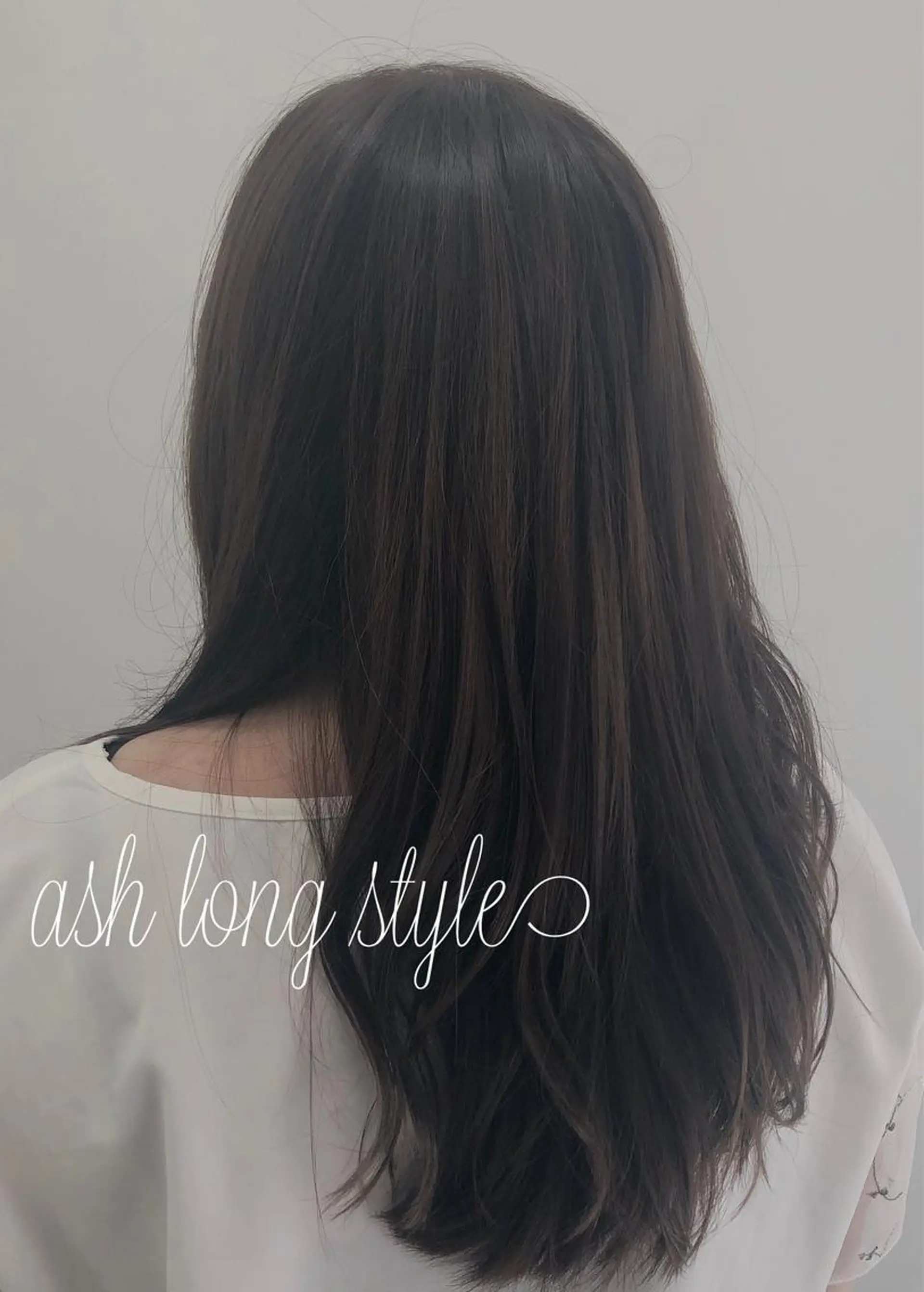 ロング カラー 透明感カラー REIのヘアスタイル
