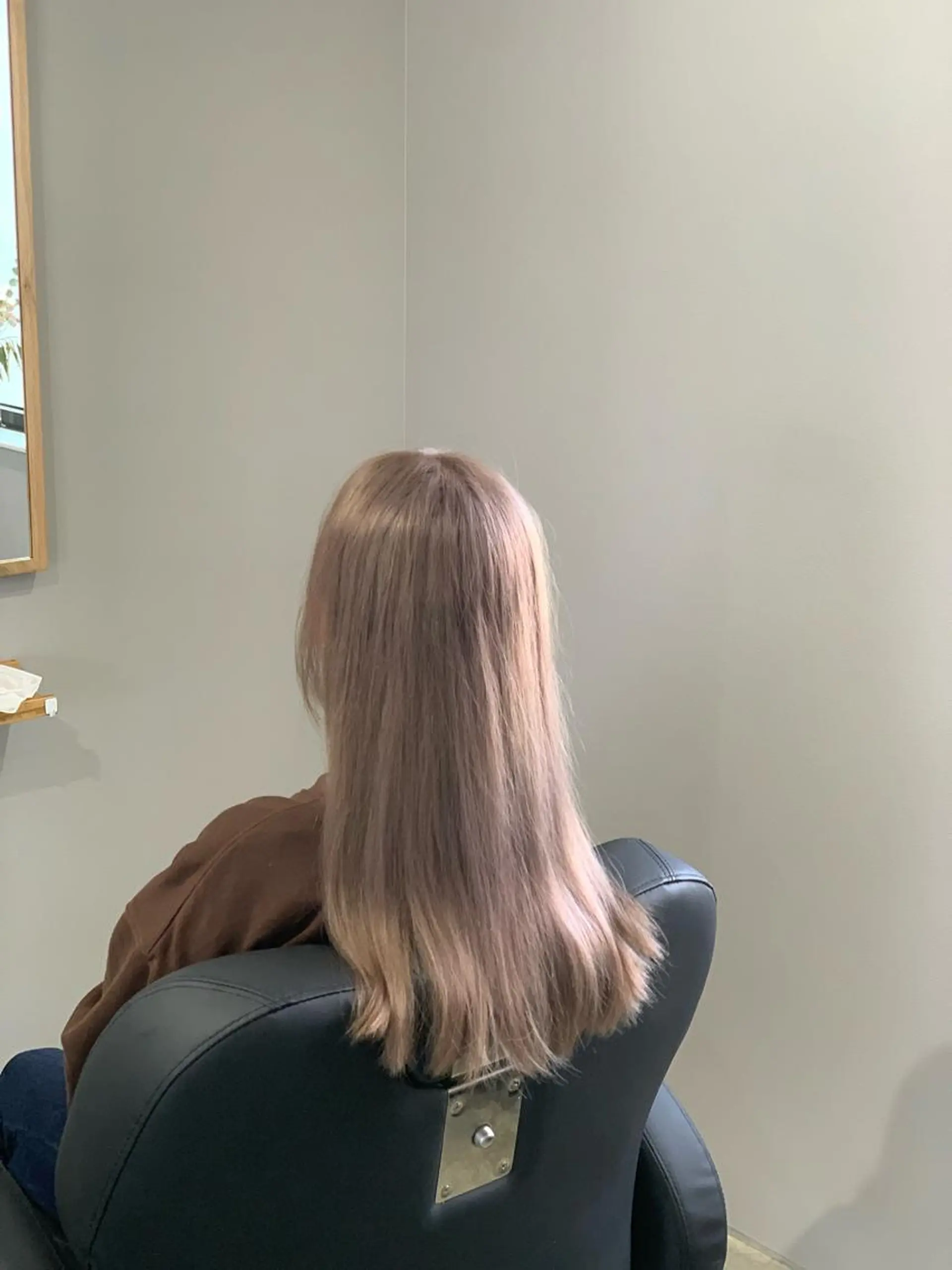 カラー KIRUTOCO 藤井　　純のヘアスタイル