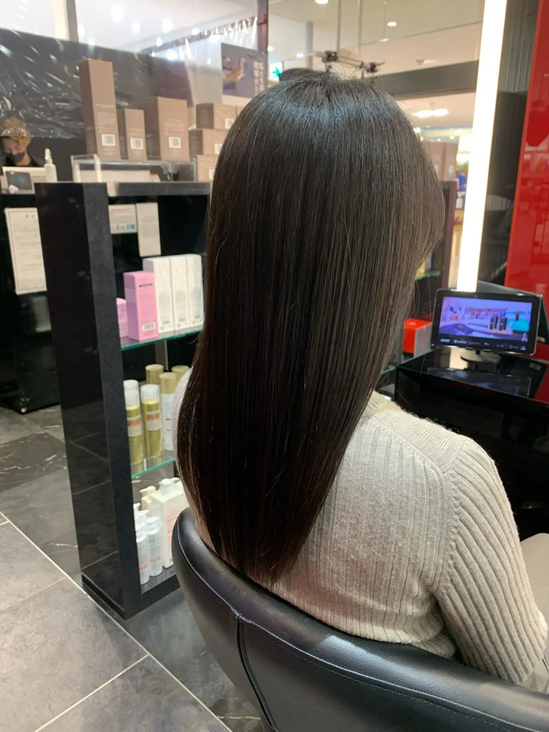 セミロング トリートメント 艶髪/白髪ぼかし ヘッドスパ/大野結菜のヘアスタイル