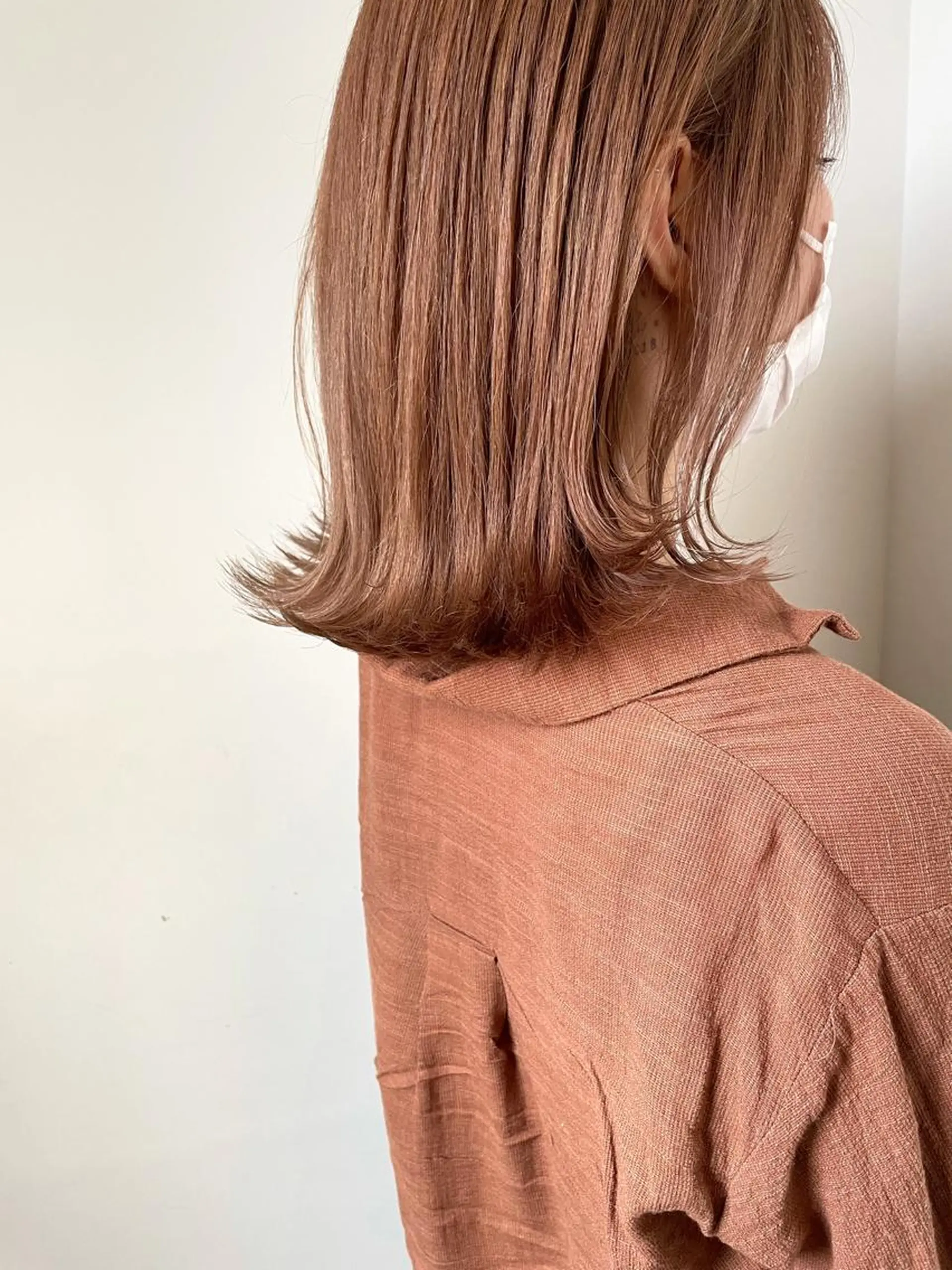 ミディアム カラー アッシュ ベージュカラー 透明感カラー ハイライトカラー ハイトーンカラー カット ヘアカラー トリートメント 江上拓郎/ショート /酸性ストレートのヘアスタイル