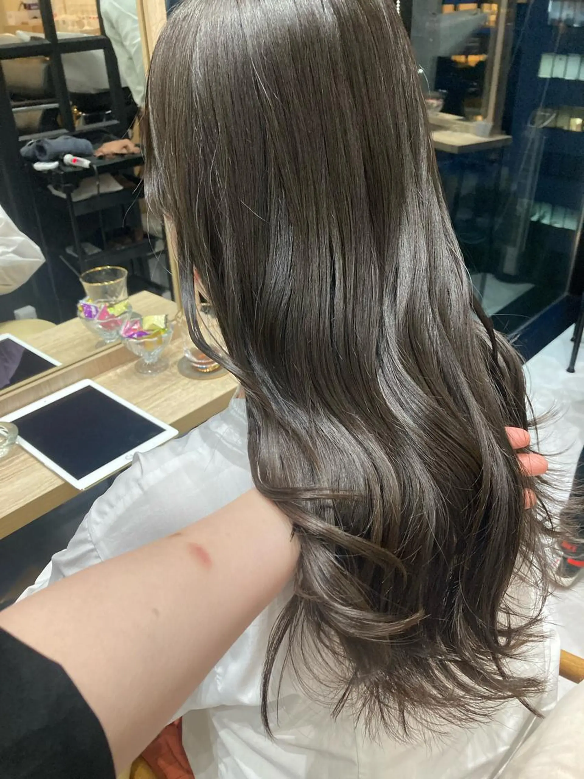 ロング ヘアカラー トリートメント ✨色持ちの良い艶 カラー✨蟹江真世のヘアスタイル