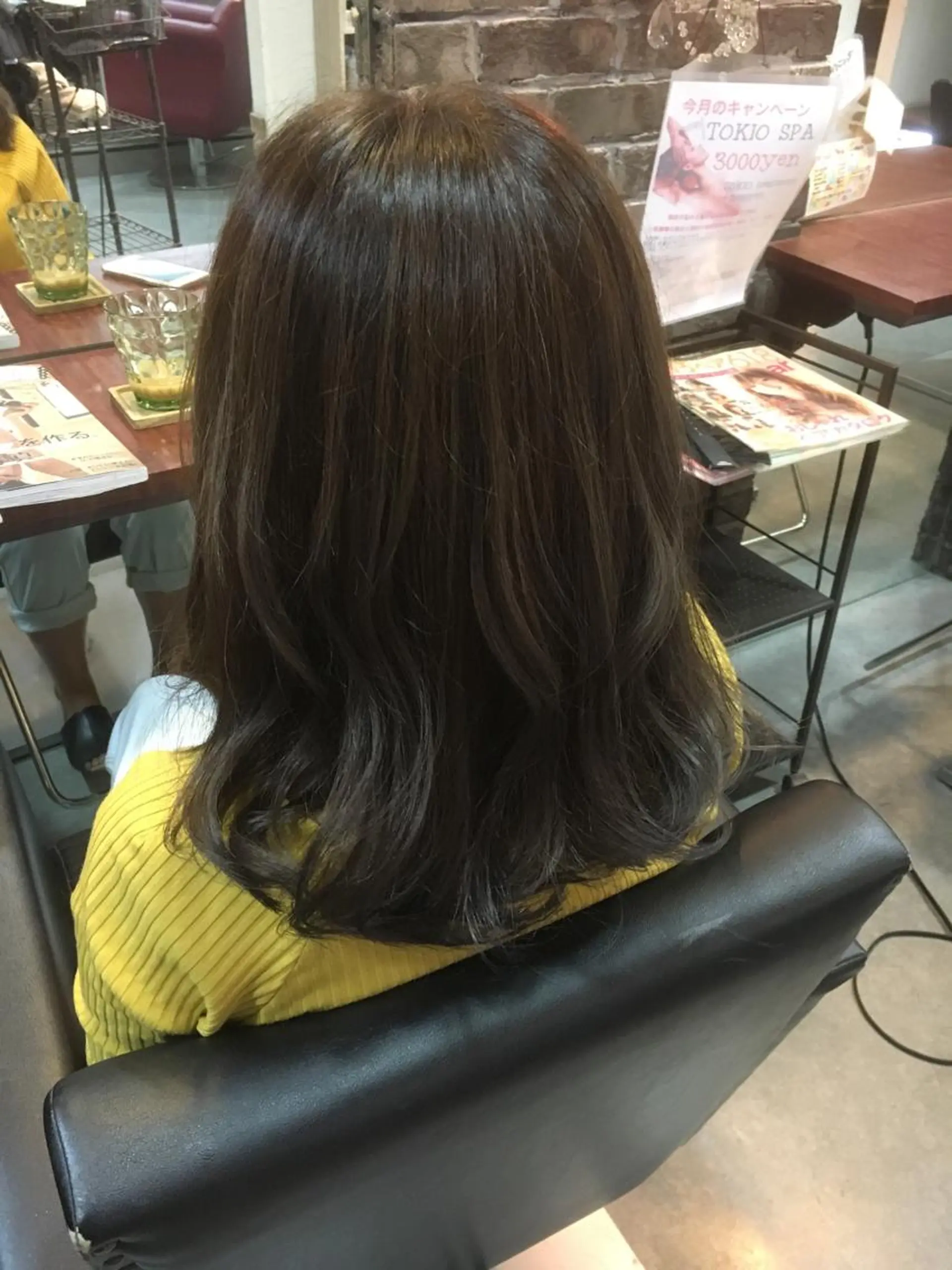 ミディアム カラー 東條 克義のヘアスタイル