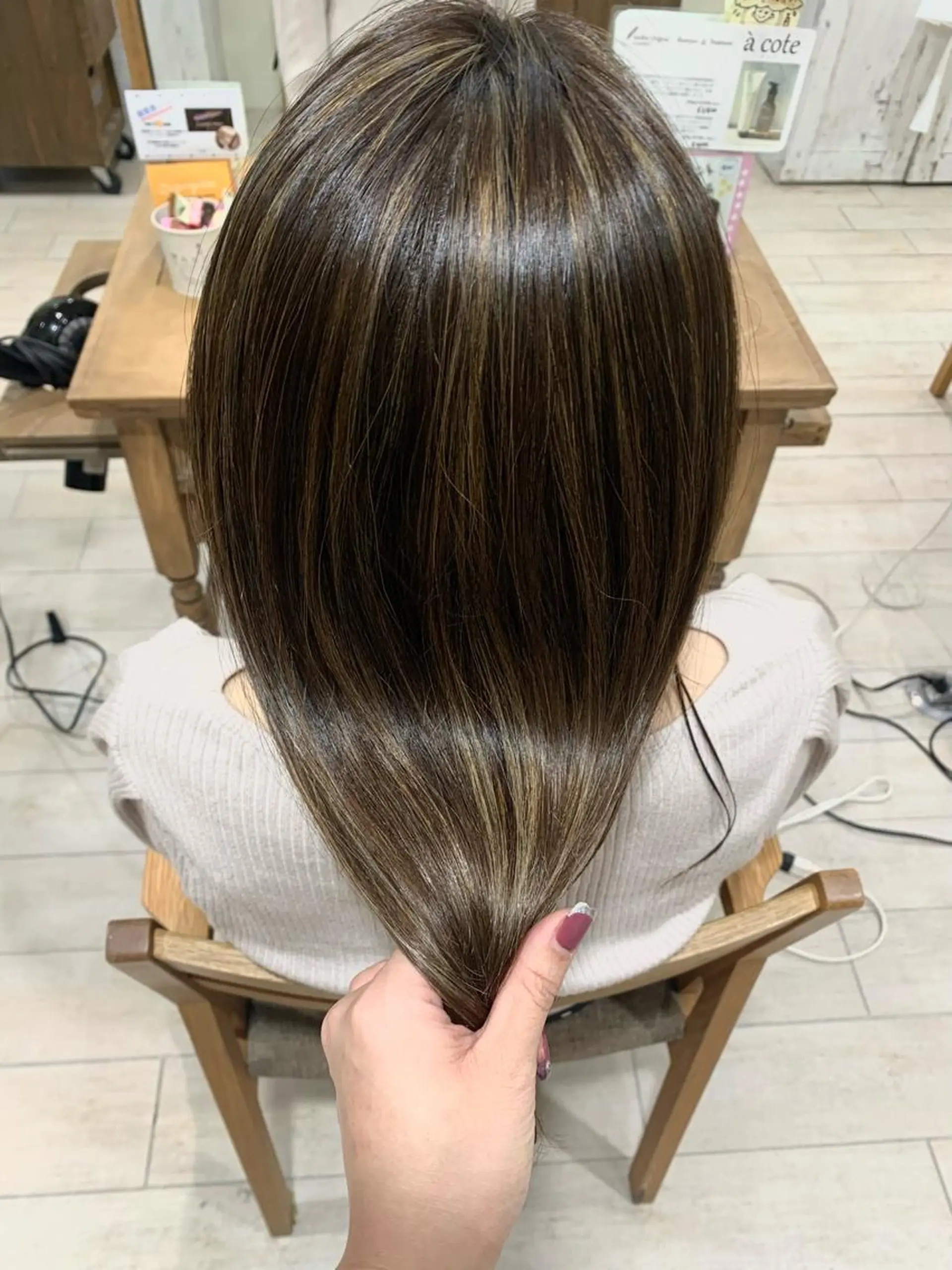 ロング カラー 勝野 優佳のヘアスタイル