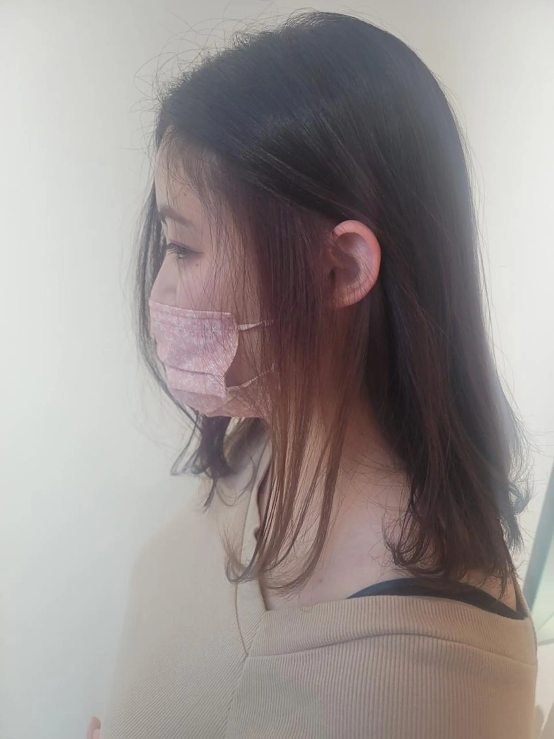 ミディアム カラー ベージュカラー イヤリングカラー インナーカラー ピンクカラー ピンクベージュ カット ヘアカラー 鈴木 翠のヘアスタイル