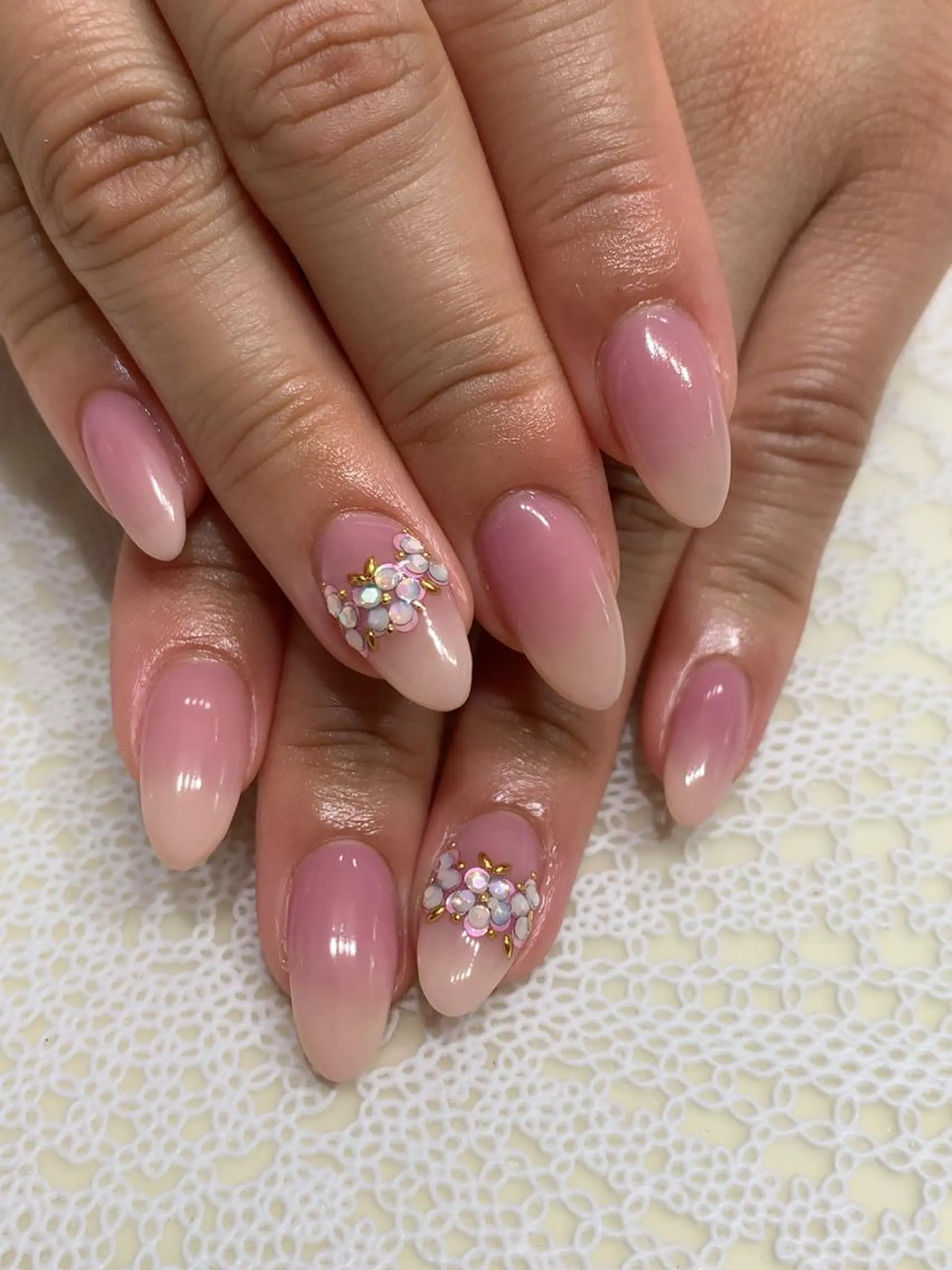 ネイル フラワーネイル グラデーション シンプルネイル ストーンネイル nonaMe 森のネイルデザイン