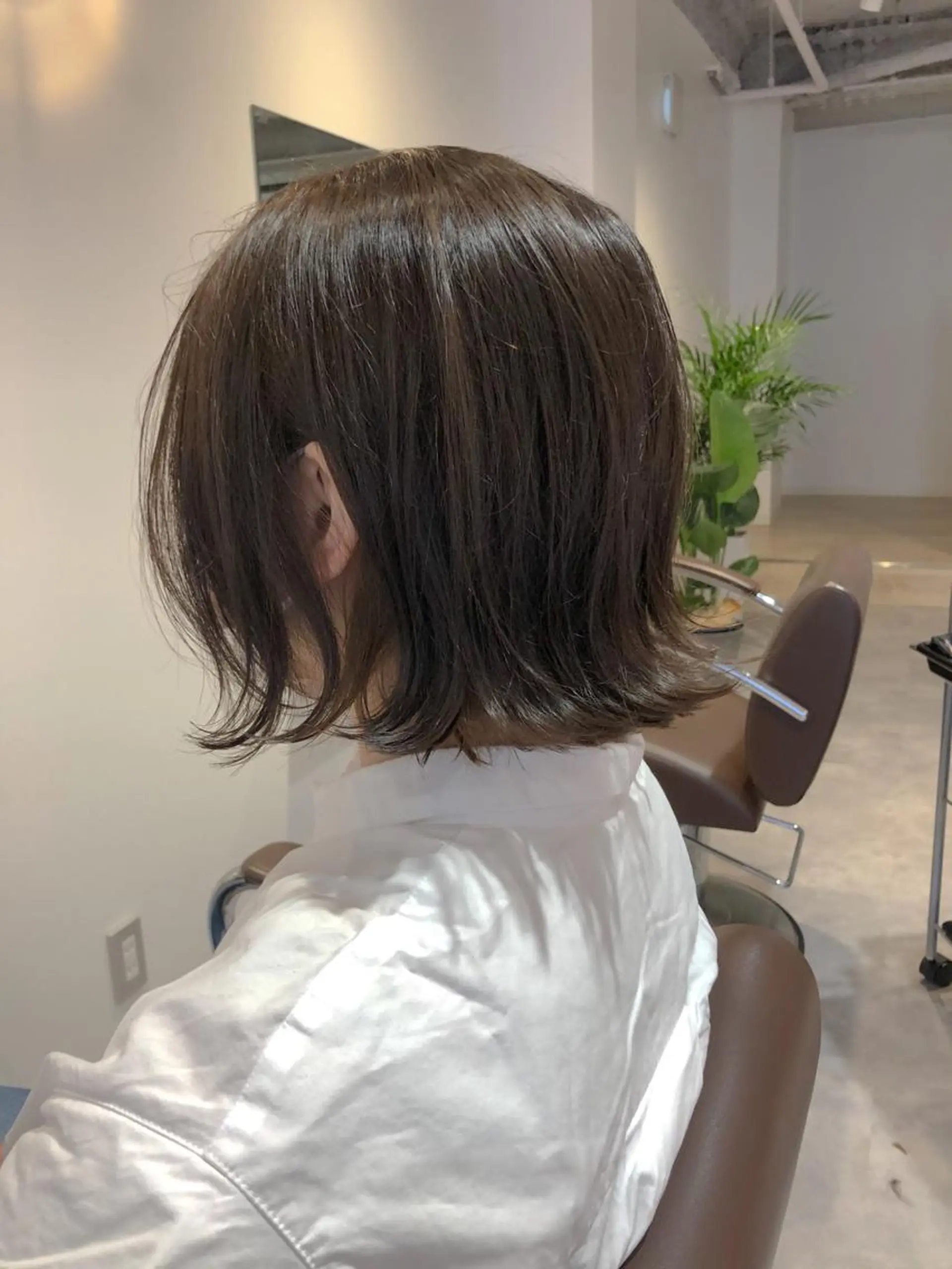 ショート ボブ 外ハネヘア カット トリートメント MIA スタイリストのヘアスタイル