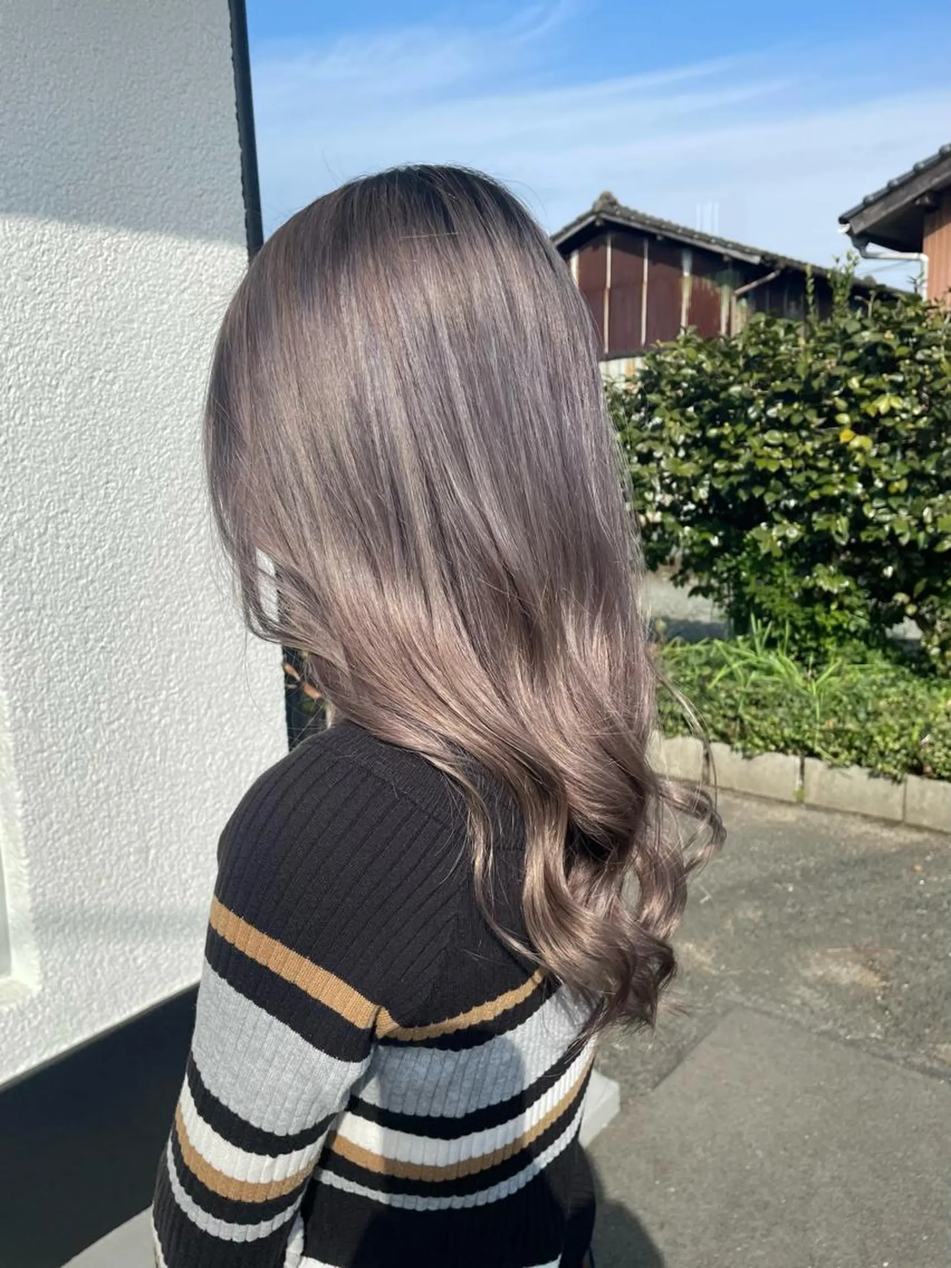 ロング カラー 菊池 栄里奈のヘアスタイル