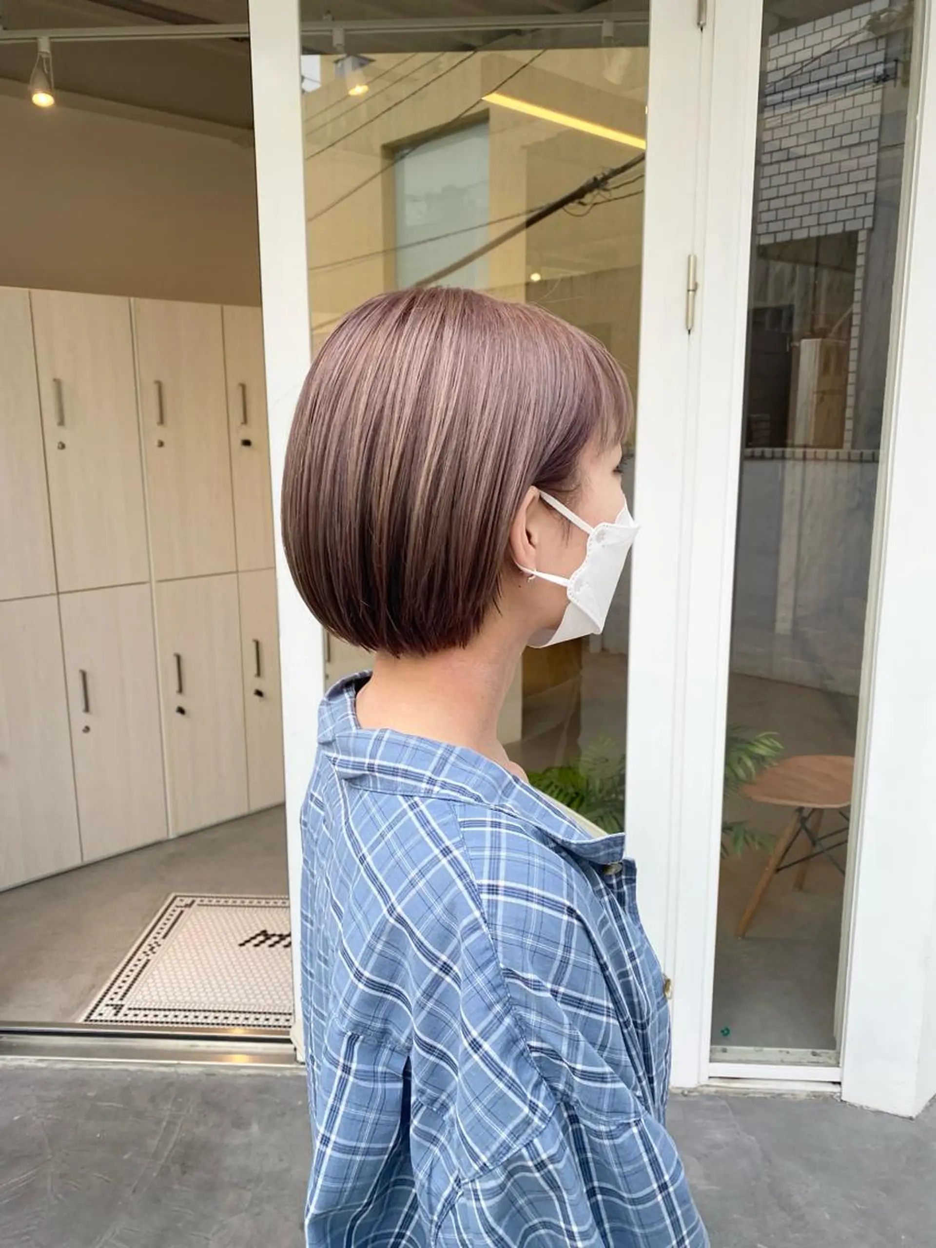 ショート カラー グレージュ ミルクティーグレージュ カット ヘアカラー トリートメント ハイトーン×似合わせ 🌱中川慎之介のヘアスタイル