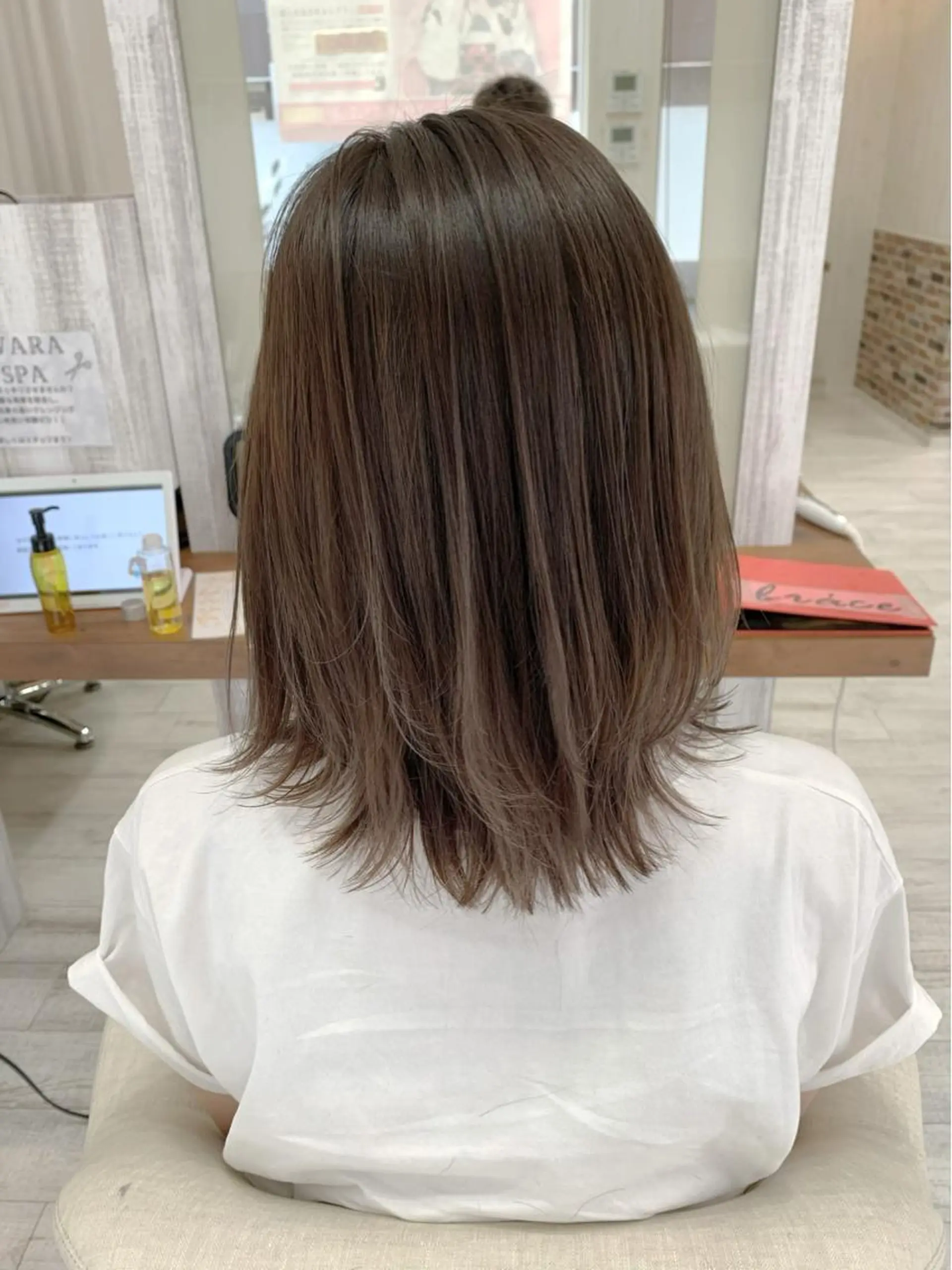 ミディアム 髪質改善×レイヤー 高嶋のヘアスタイル