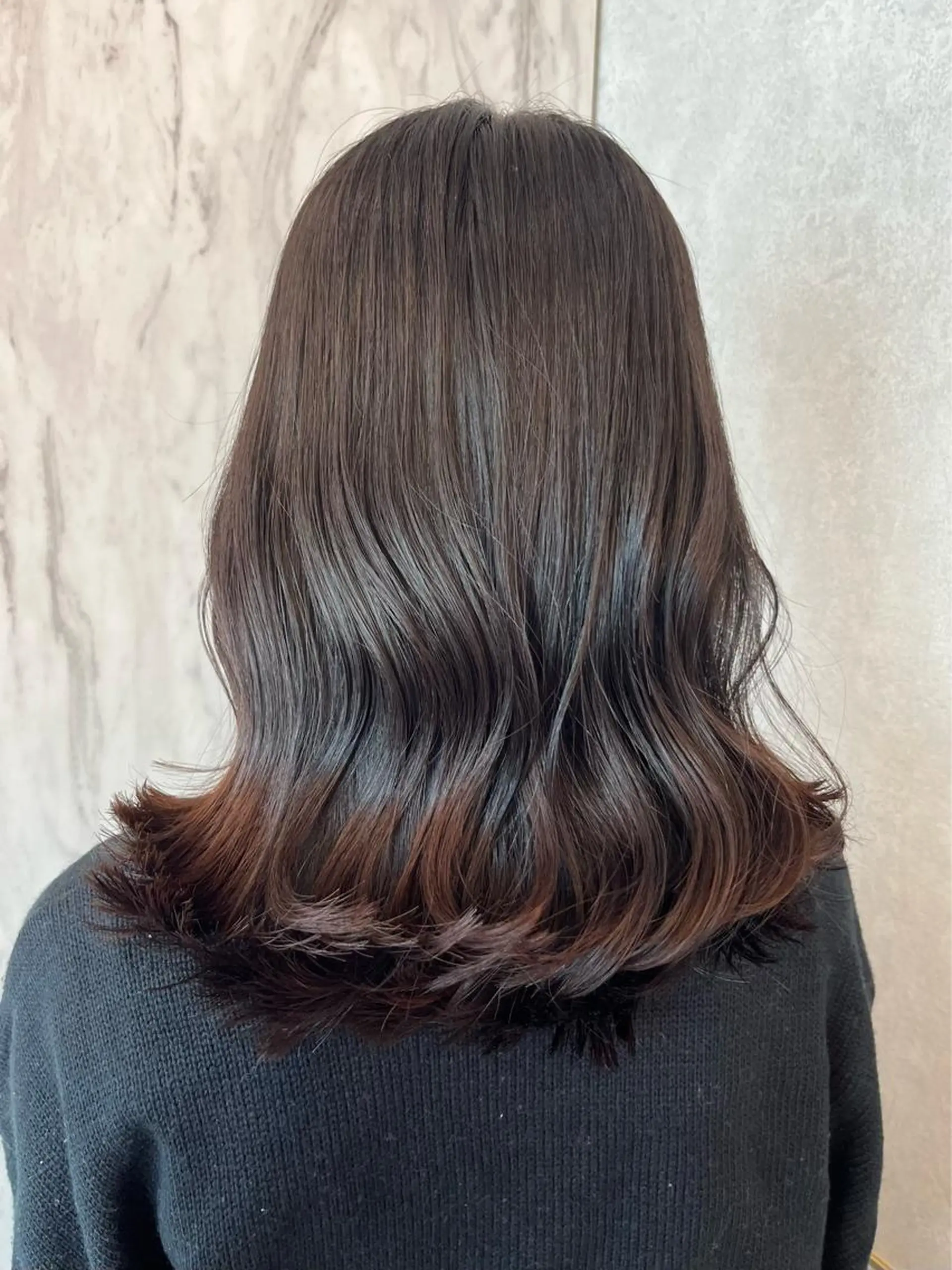 セミロング アッシュ オレンジブラウン 顔周りカット 髪質改善 韓国風ヘア カット ヘアカラー トリートメント Loom.by Sea【新宿】所属・暖色カラー/新宿/韓 国風レイヤー鮫島志穂のヘアスタイル