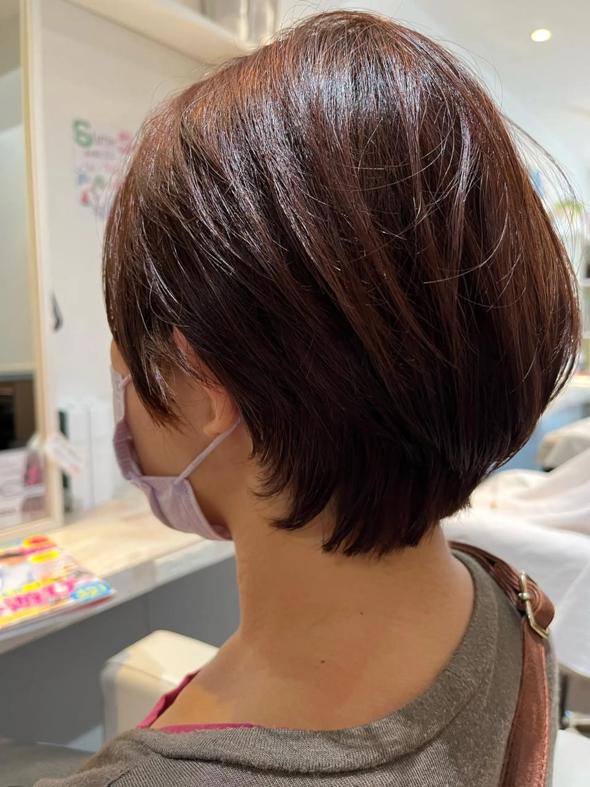 ショート カラー 福本 好子のヘアスタイル