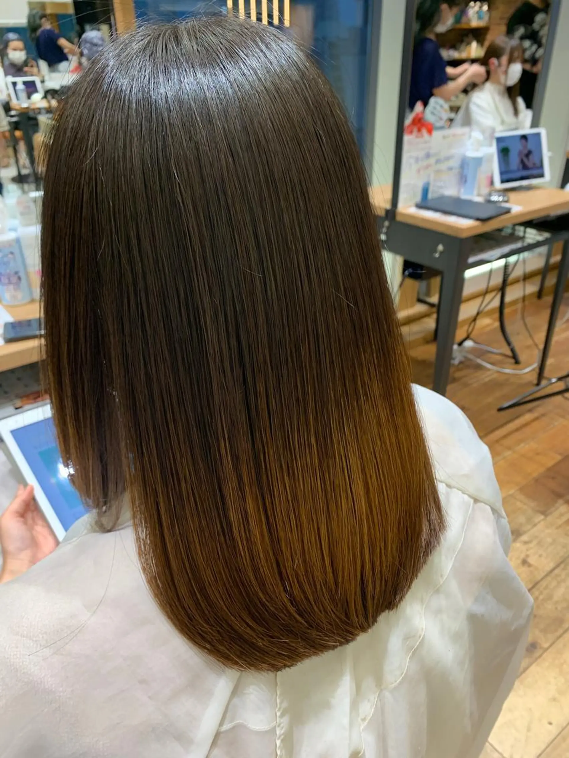 セミロング パーマ 伸ばしかけ 髪質改善 韓国風ヘア 小顔カット トリートメント 美髪ヘッドスパ🫧 西山紗奈江💆♀️のヘアスタイル