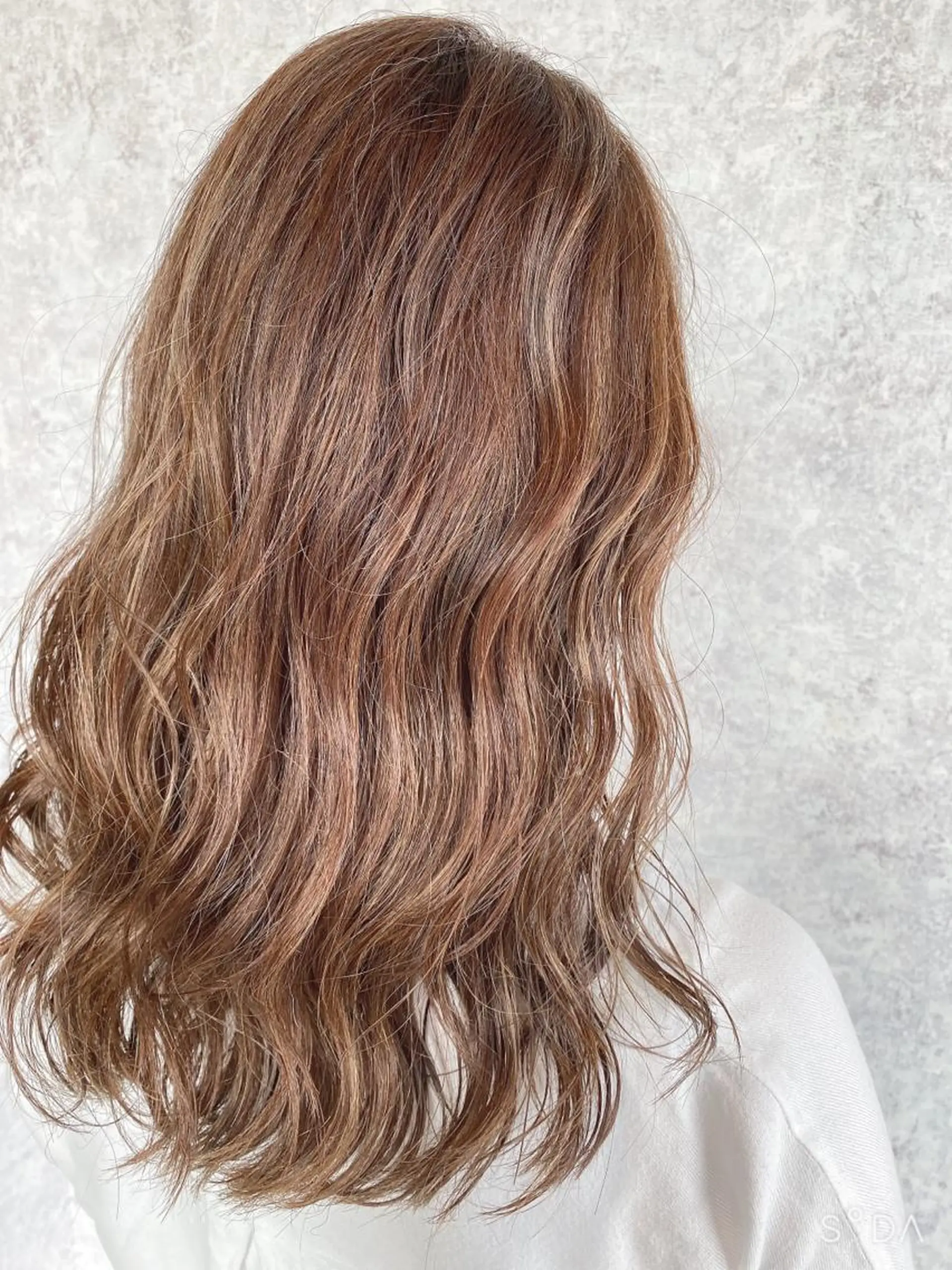 セミロング カラー Kobayashi ハイライト/ショートのヘアスタイル