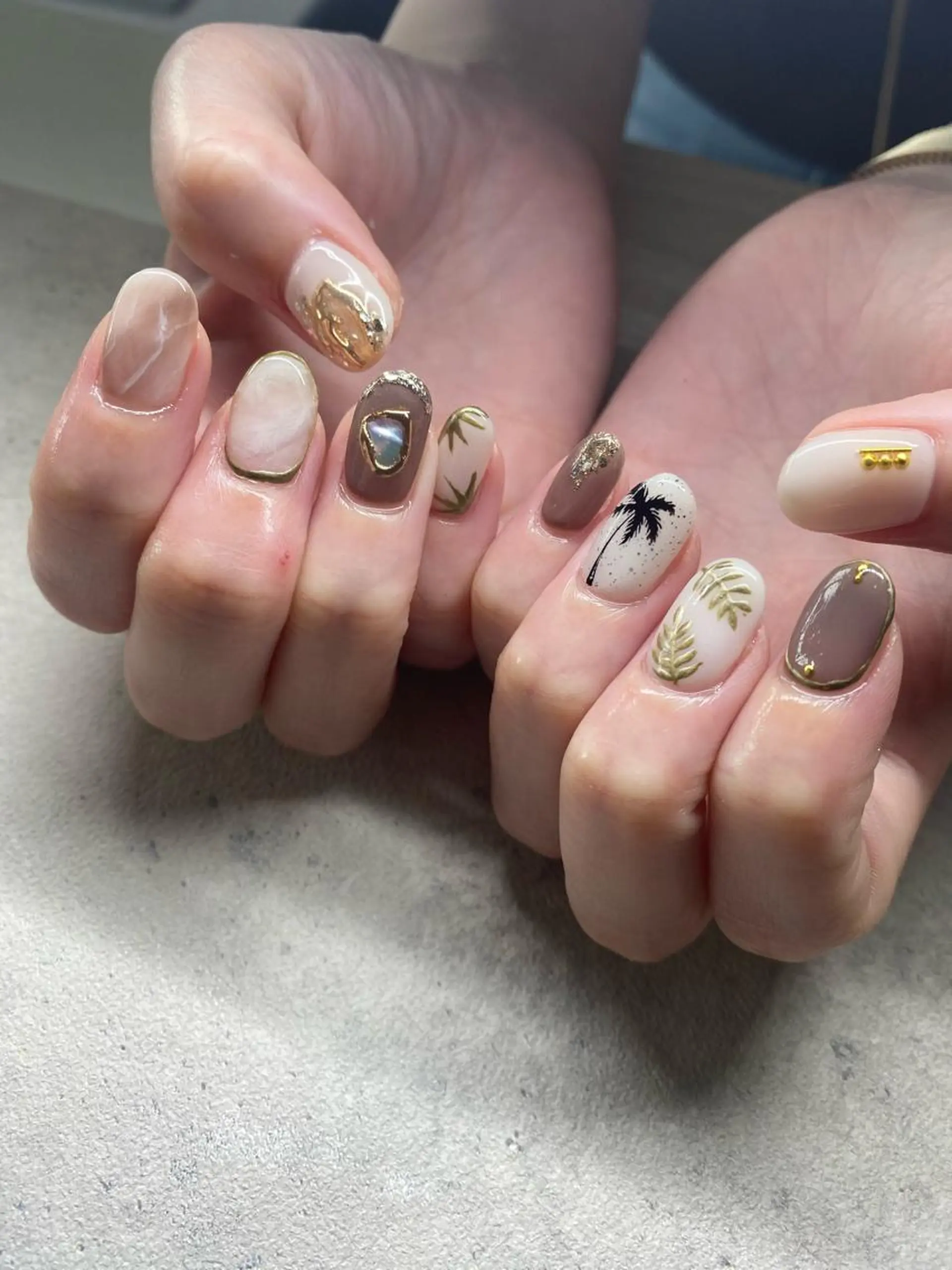 ショート カラー ネイル Nailsalon Calmeのネイルデザイン