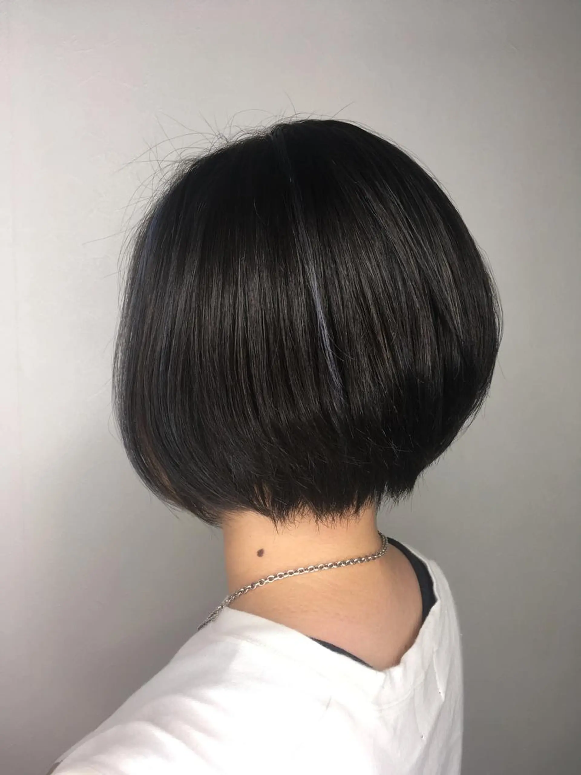 ショート カラー 福島 純子のヘアスタイル