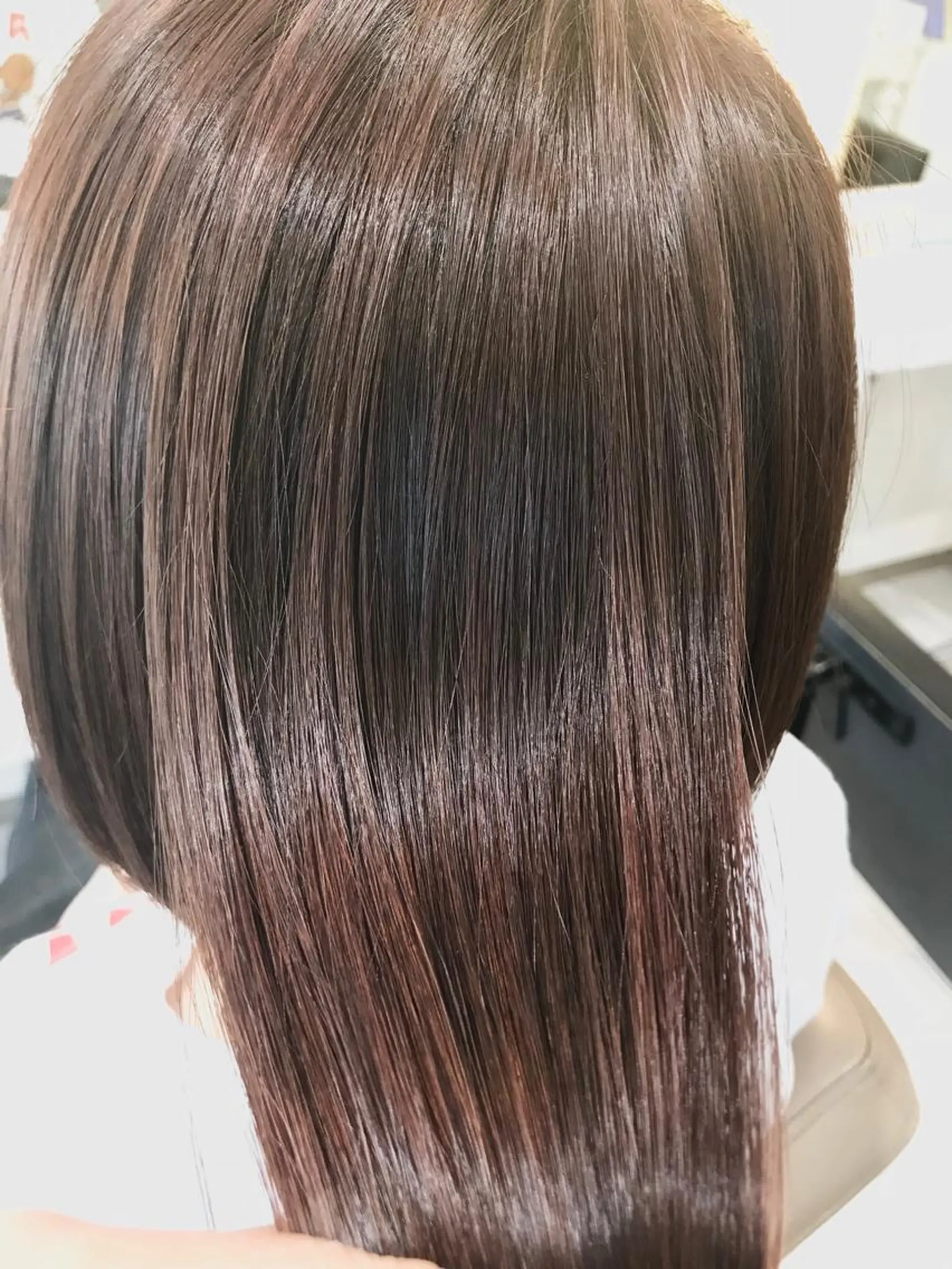 ショート カラー ピンクカラー トリートメント 清藤綾/脱白髪染め 白髪ぼかしハイライトのヘアスタイル