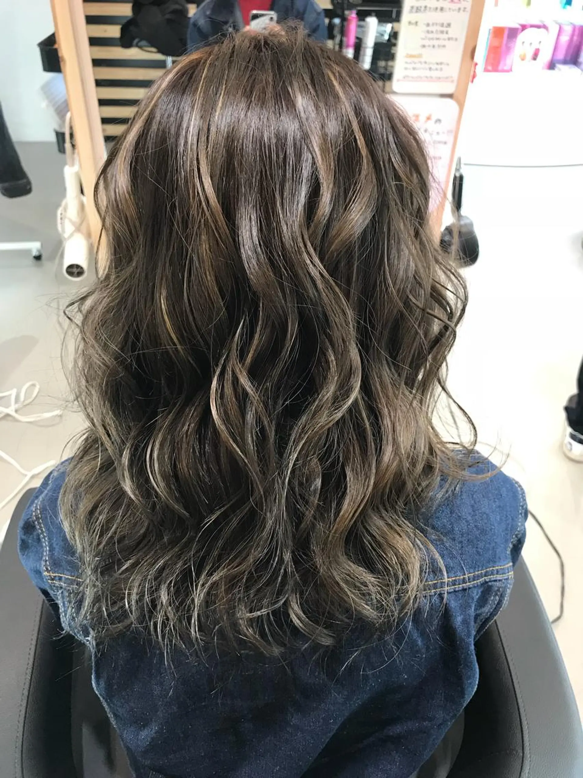 ミディアム カラー アディクシーカラー ブリーチ ブラウンカラー ハイライトカラー オレンジ 大久保 隆蔵のヘアスタイル