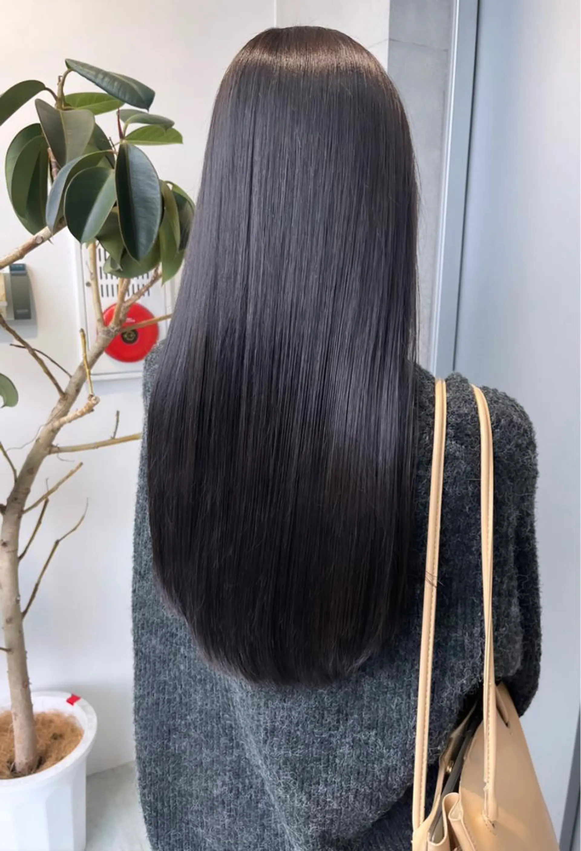 ロング カラー パーマ ヘアアレンジ トリートメント ヘッドスパ ヘアセット 透明感/オリーブ/ グレージュ/YUKAのヘアスタイル